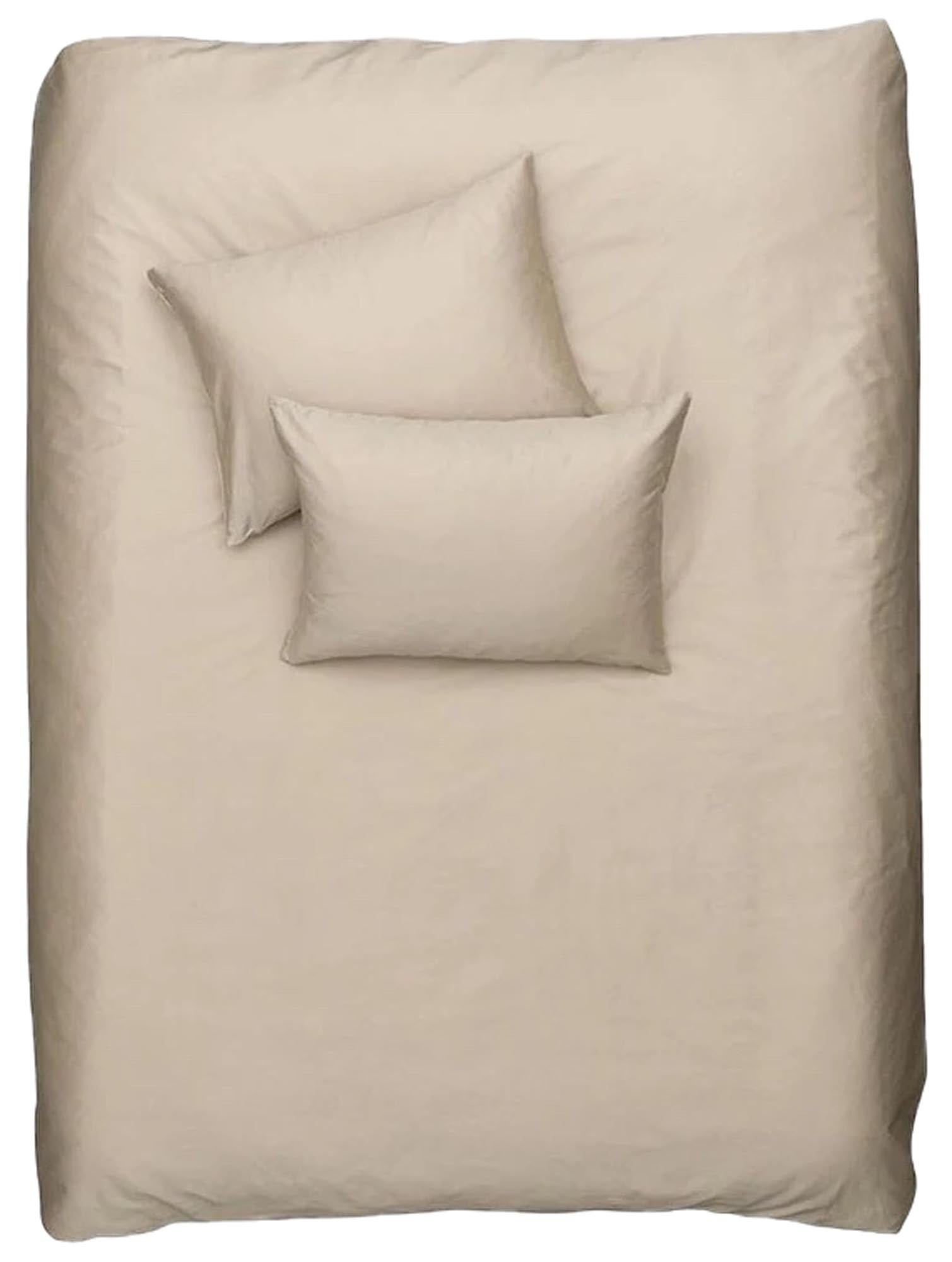 Erleben Sie luxuriösen Schlaf mit der ZigZagZurich Bettwäsche aus ägyptischem Baumwoll-Satin. Atmungsaktiv, pflegeleicht und elegant.