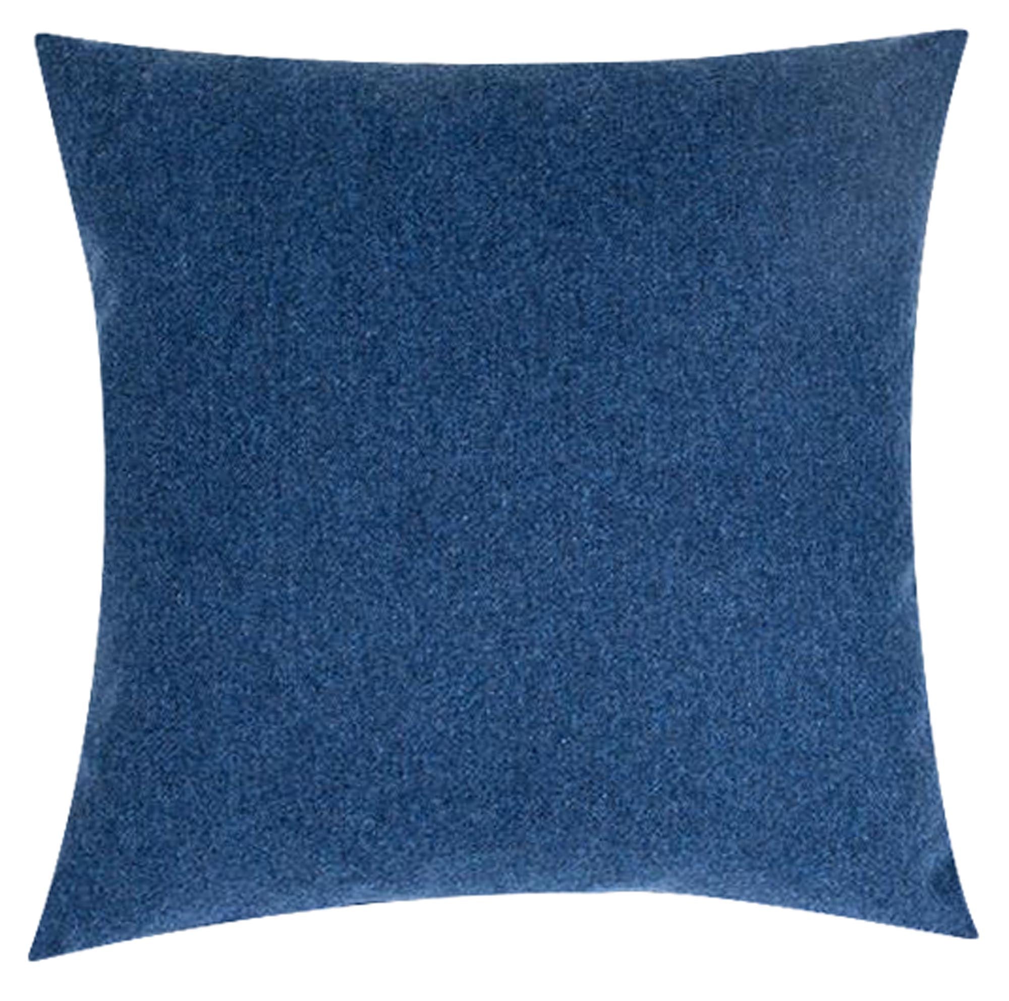 Kissenbezug Clyde: Elegante Wolle in zeitgemässem Stil von ZigZagZurich.