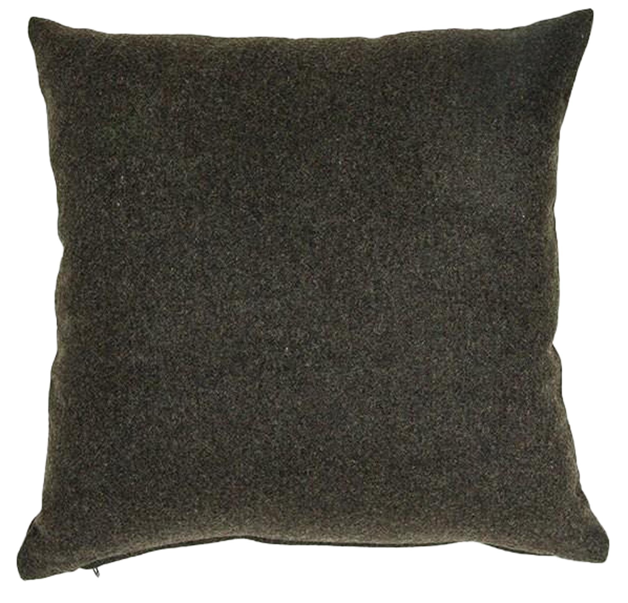 Kissenbezug Clyde: Robuste, recycelte Wolle vereint Komfort und Langlebigkeit. Perfekt für stilvolle Akzente in deinem Zuhause.