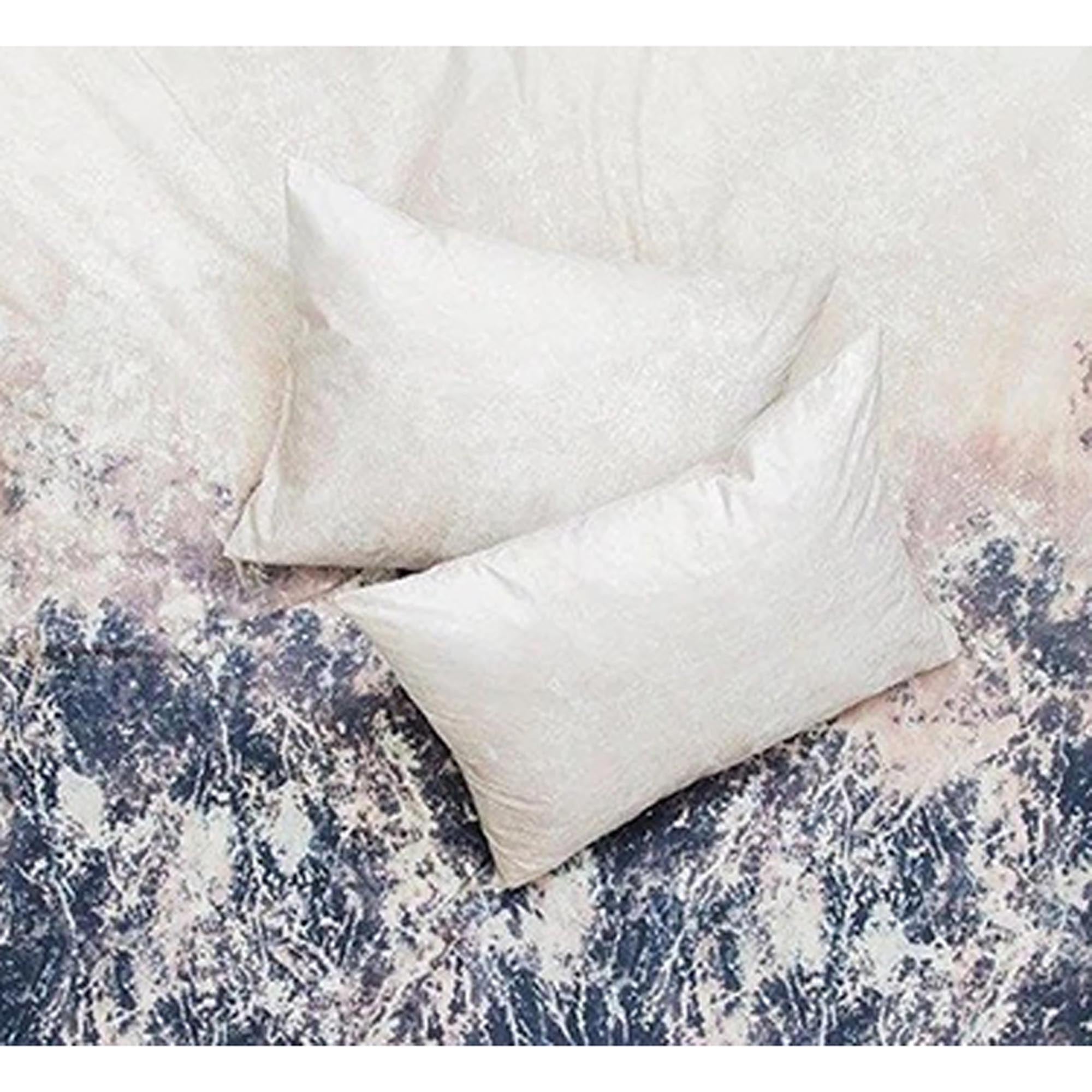 Kissenbezug Stormclouds: Stilvolle Akzente für Ihr Zuhause setzen.