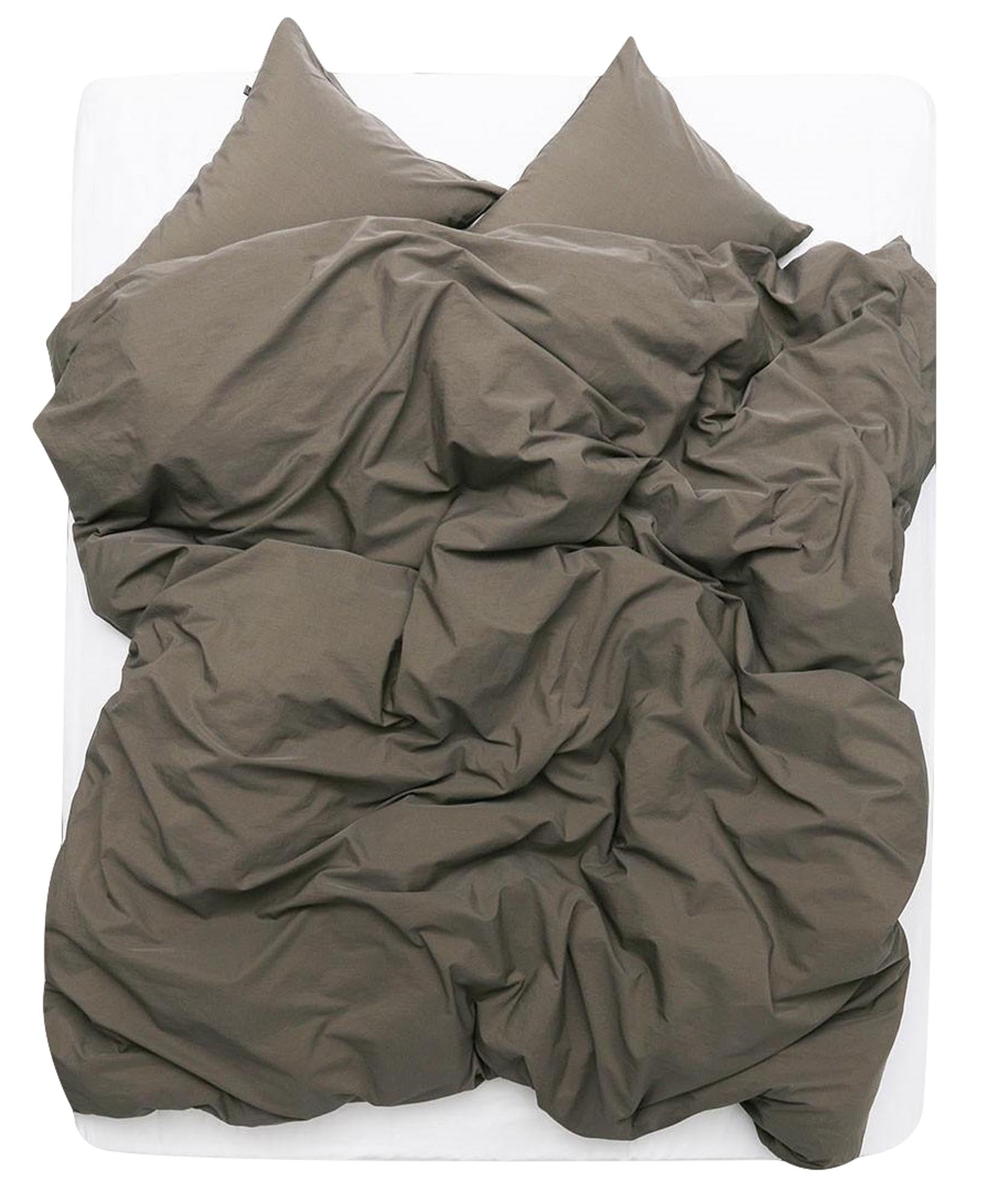 Entdecken Sie die charmante Vintage-Bettwäsche von ZigZagZurich – für ein gemütliches und stilvolles Schlafzimmerambiente.