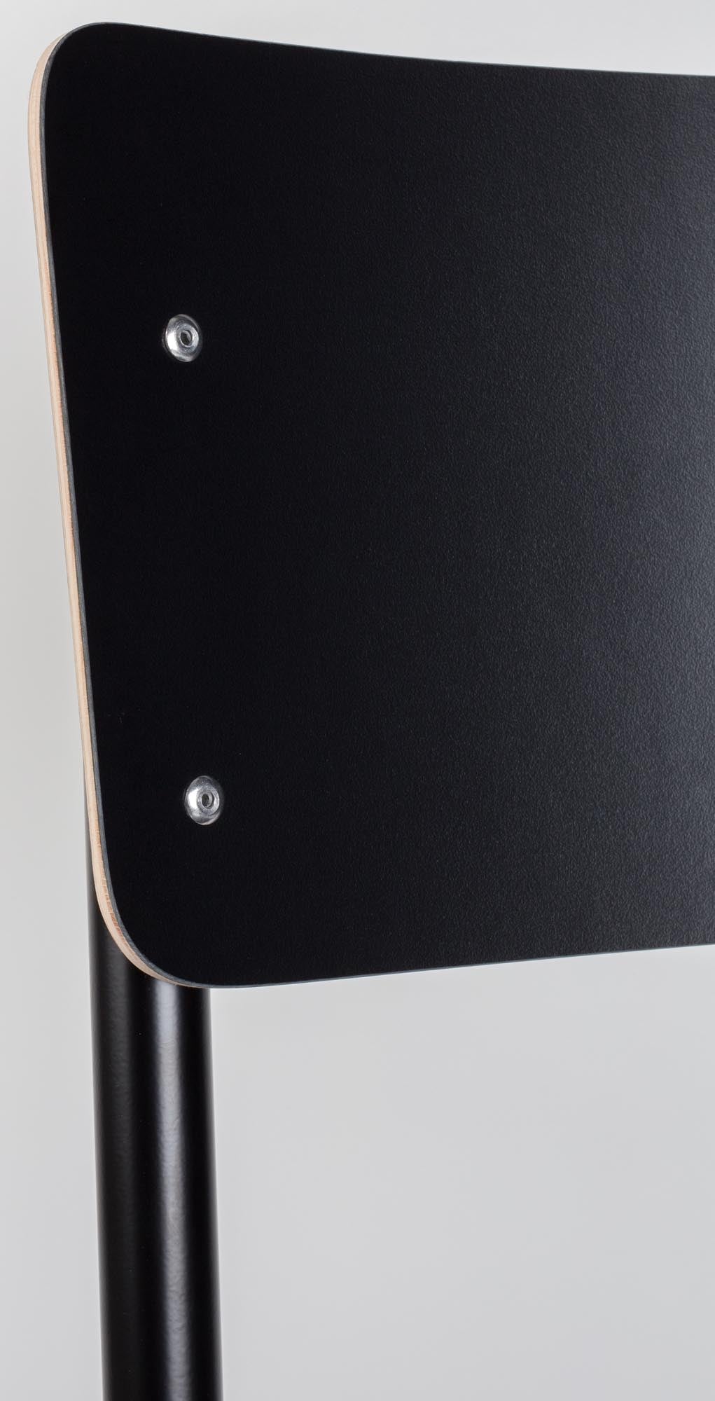 Zuiver Stuhl Back to School HPL: Komfort und Stil für jeden Raum.