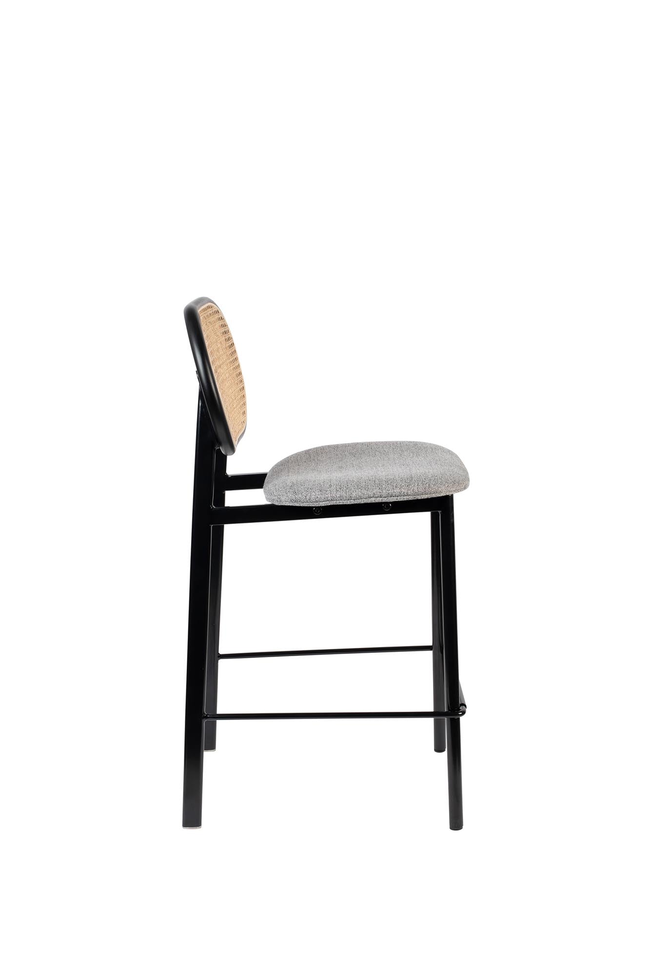 Barstuhl Spike von Zuiver: Stilvoller Komfort für moderne Räume.