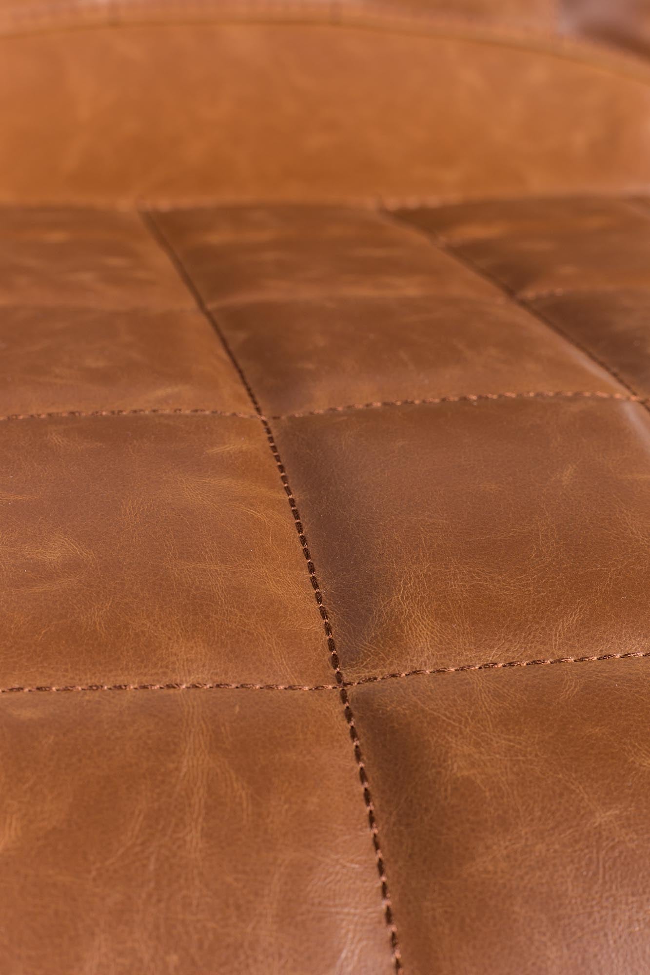 Entdecke den Zuiver OMG Bürostuhl: Modernes Design, ergonomische Unterstützung und vielseitige Anpassungsmöglichkeiten für deinen perfekten Arbeitsplatz.