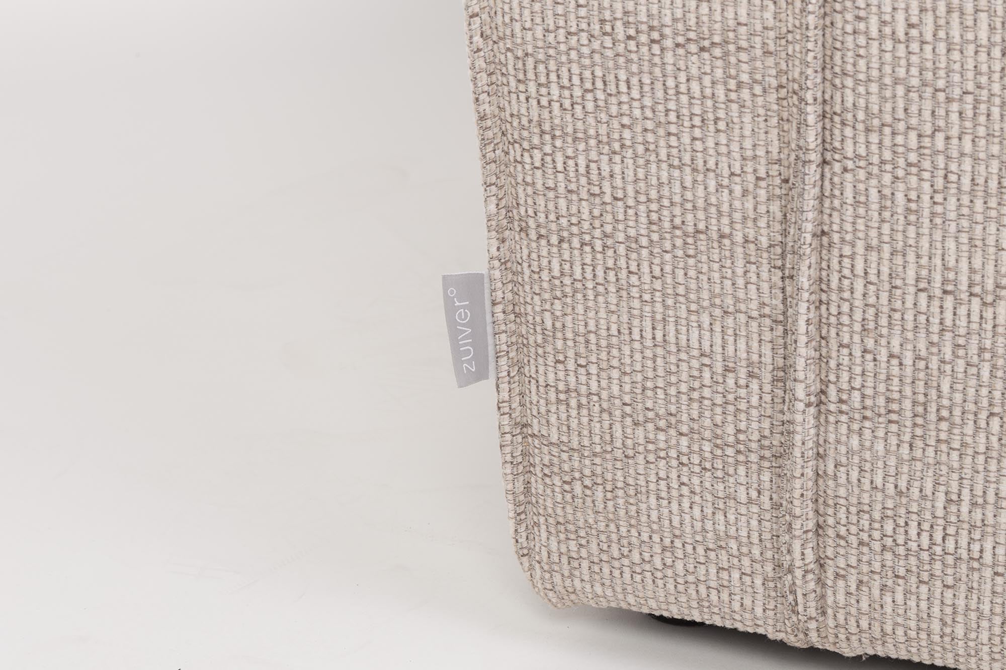 Entdecken Sie das stilvolle BOR 2.5-Sitzer Sofa von Zuiver: modernes Design, ideal für gemütliche Abende, mit langlebiger Polsterung und einfacher Pflege.