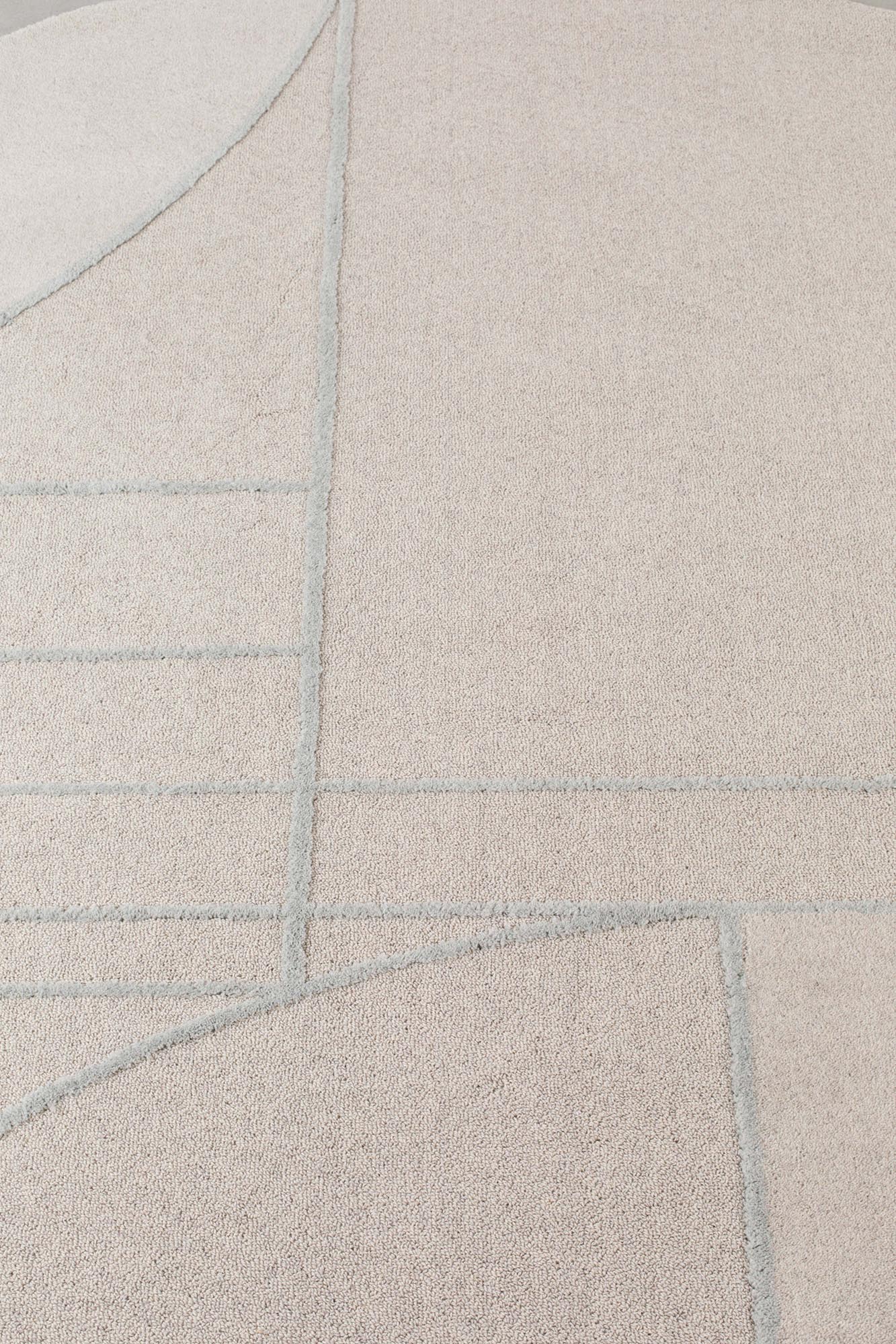 Erleben Sie den Teppich "Bliss" von Zuiver – ein flauschiges Highlight, das mit seinem schlichten Design und verschiedenen Farben jeden Raum in eine Wohlfühloase verwandelt.