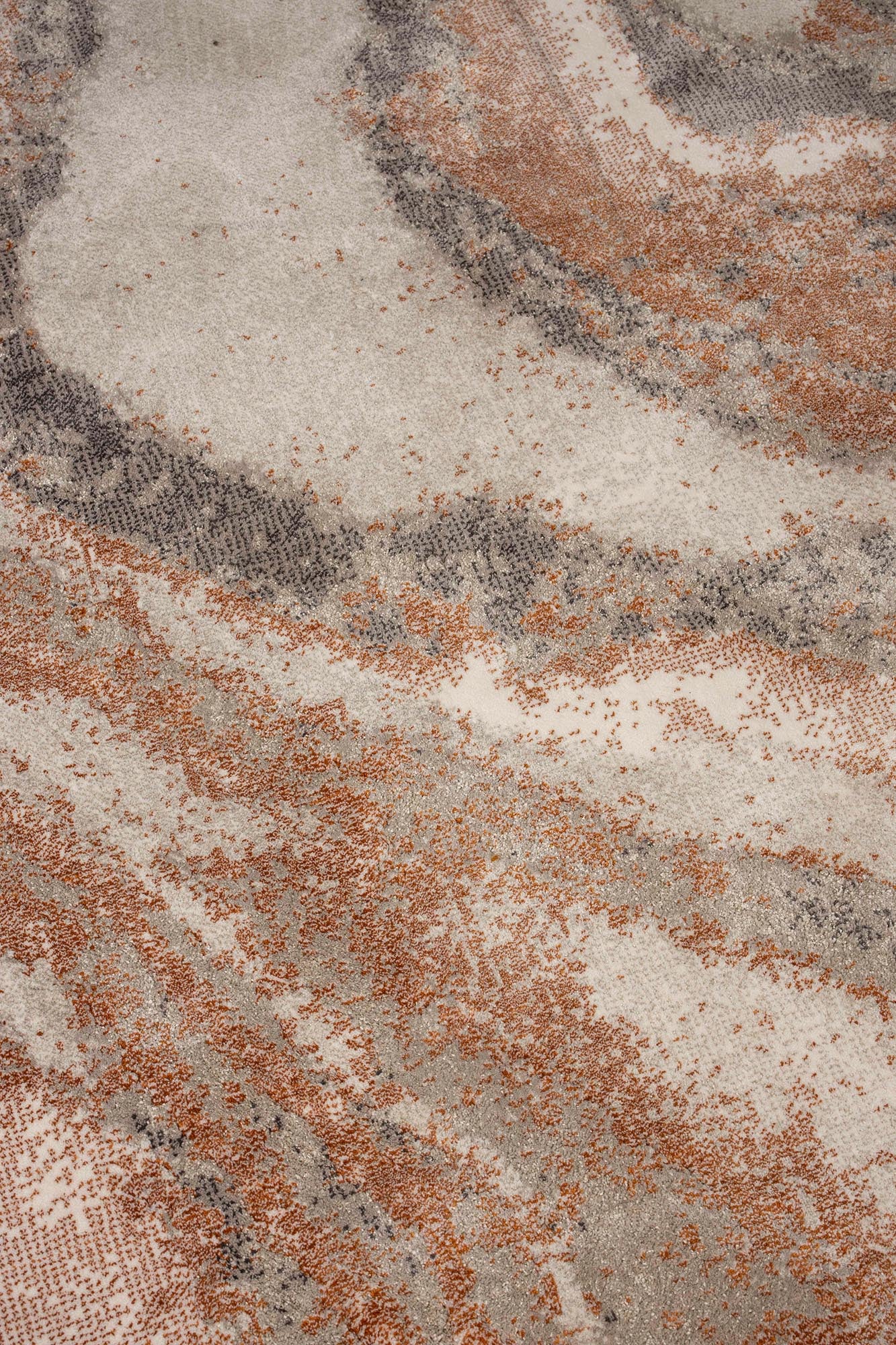 Der Teppich Solar von Zuiver kombiniert stilvolle Eleganz mit Funktionalität. Wählen Sie aus verschiedenen Größen und Farben für ein individuelles Wohnambiente.