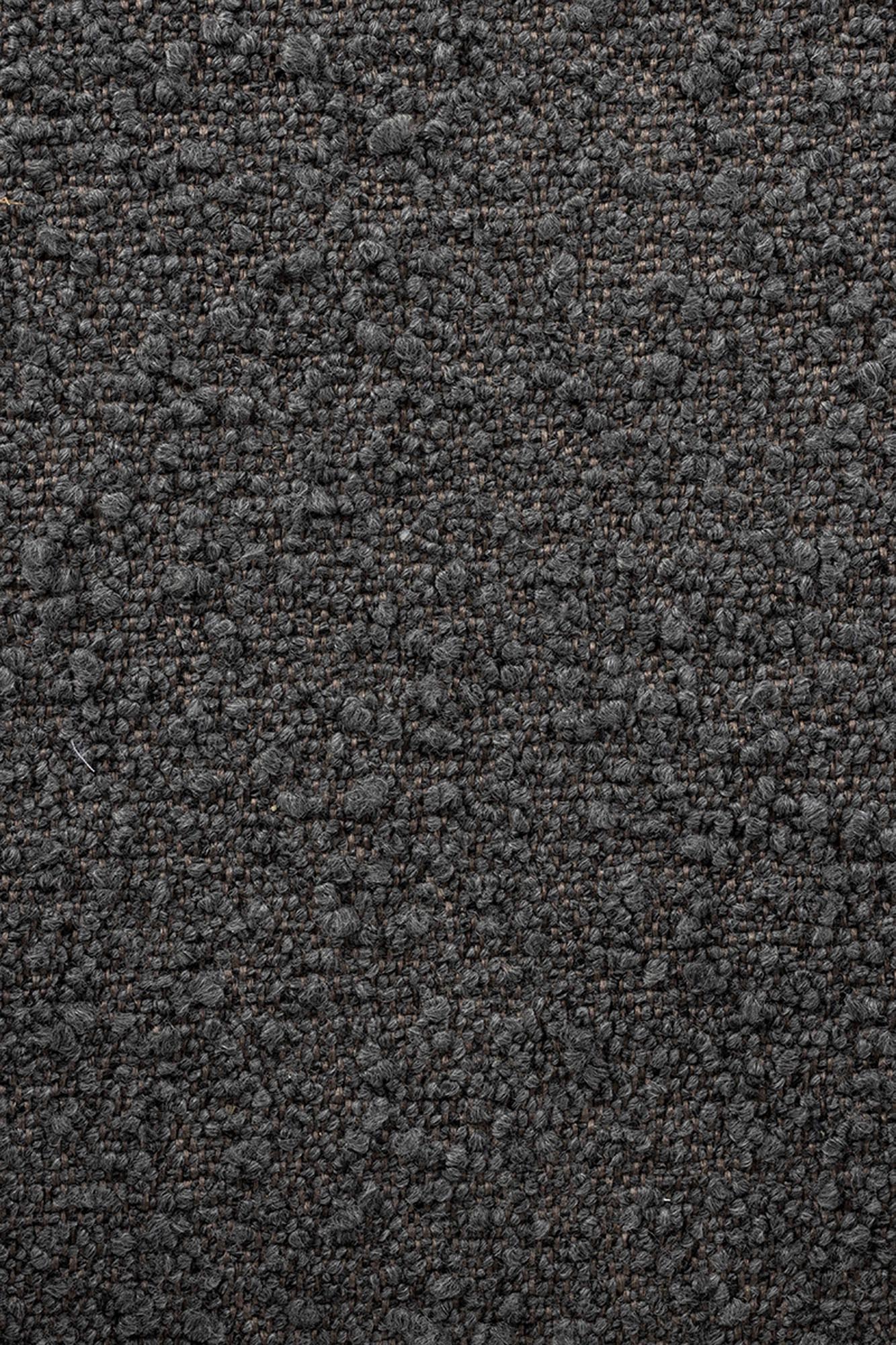 Entdecke den Ndsm Stuhl von Zuiver: Stilvoller Schalenstuhl aus Buchenholz, ergonomisch geformt für optimalen Sitzkomfort und vielseitig einsetzbar.