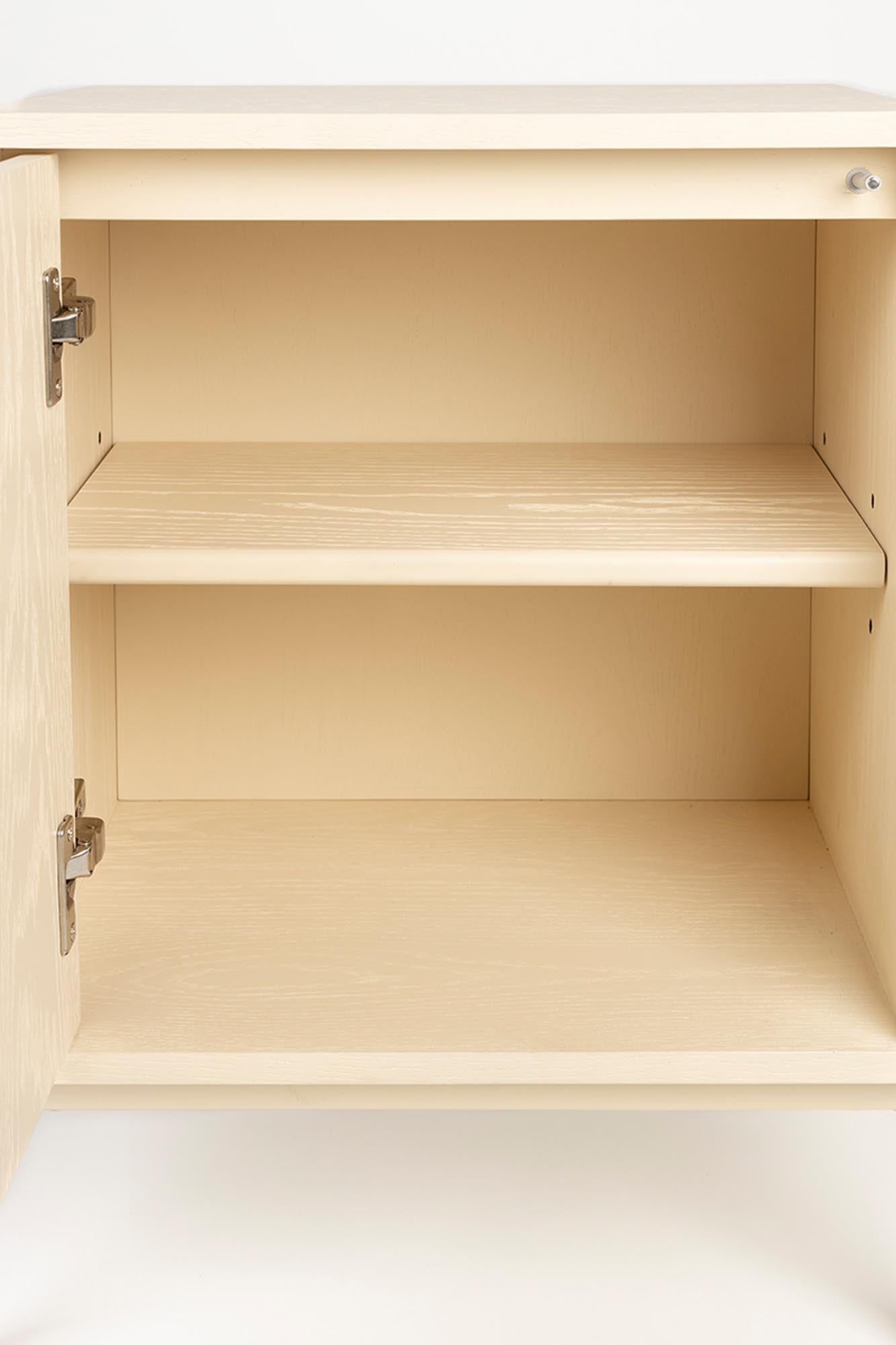 Moderner Zuiver Beistelltisch Faces: Kunstvolles Design trifft Funktion.