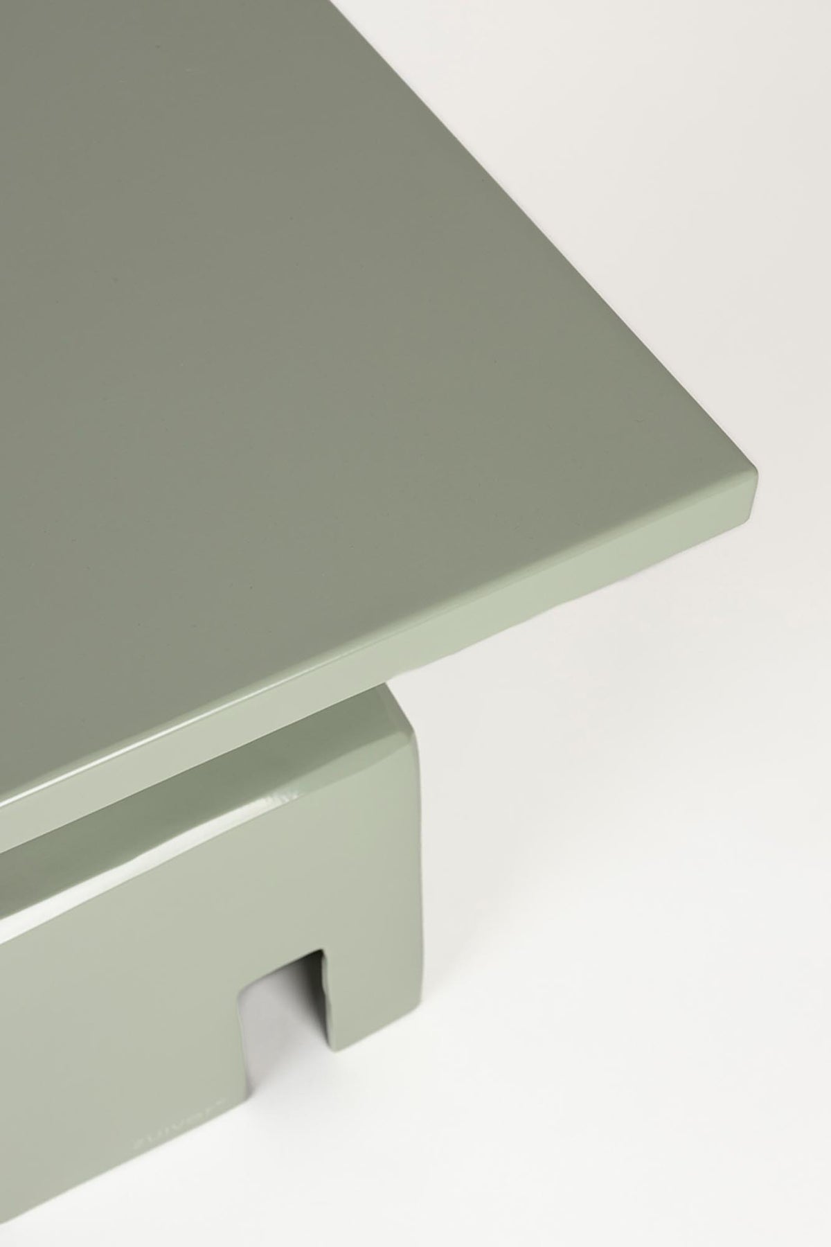 Beistelltisch Chubby in Stone Green präsentiert im Onlineshop von KAQTU Design AG. Beistelltisch ist von Zuiver