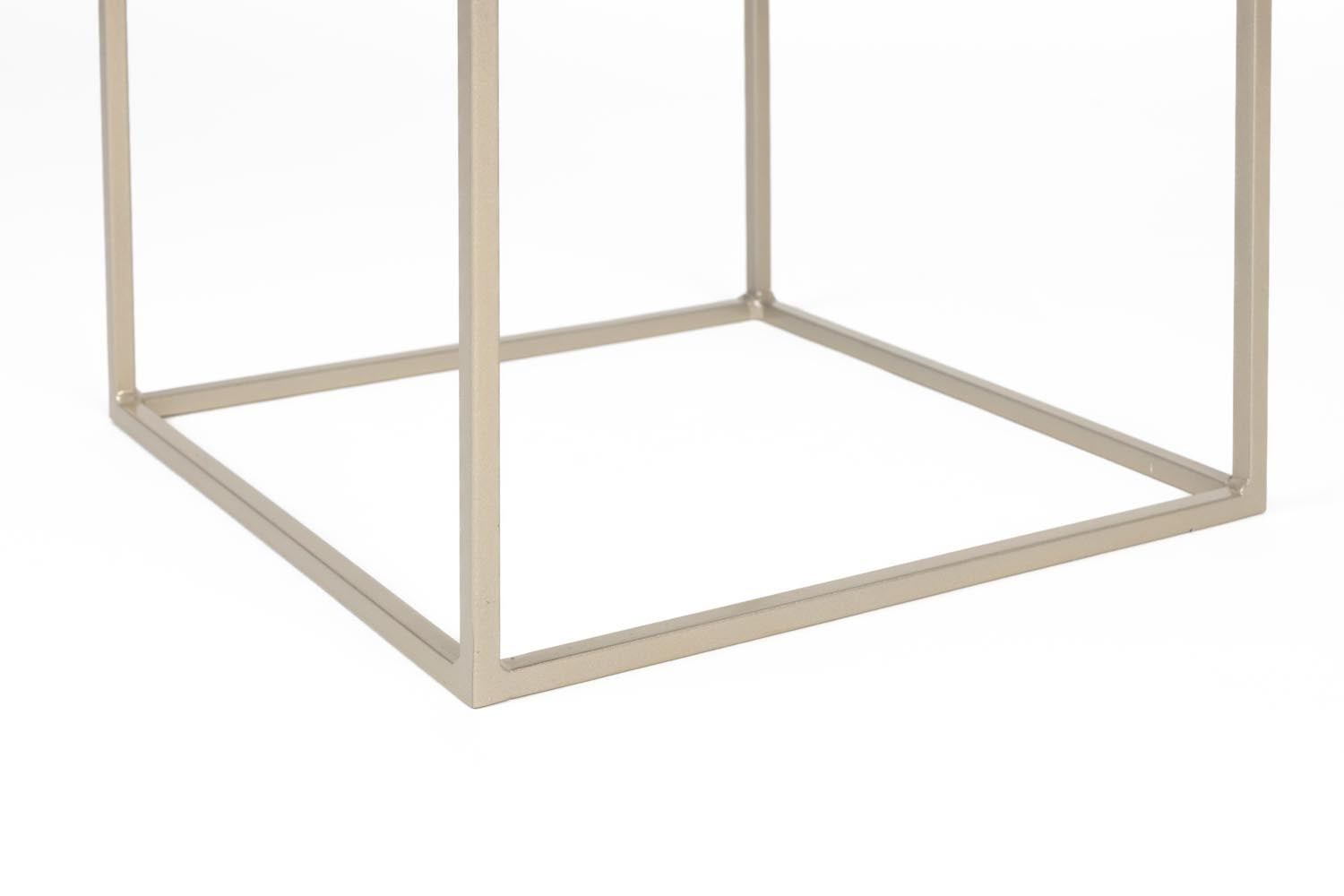 Eleganter Stray Beistelltisch von Zuiver mit einzigartiger Marmorplatte und robustem Eisenuntergestell – ideal für jedes moderne Zuhause.