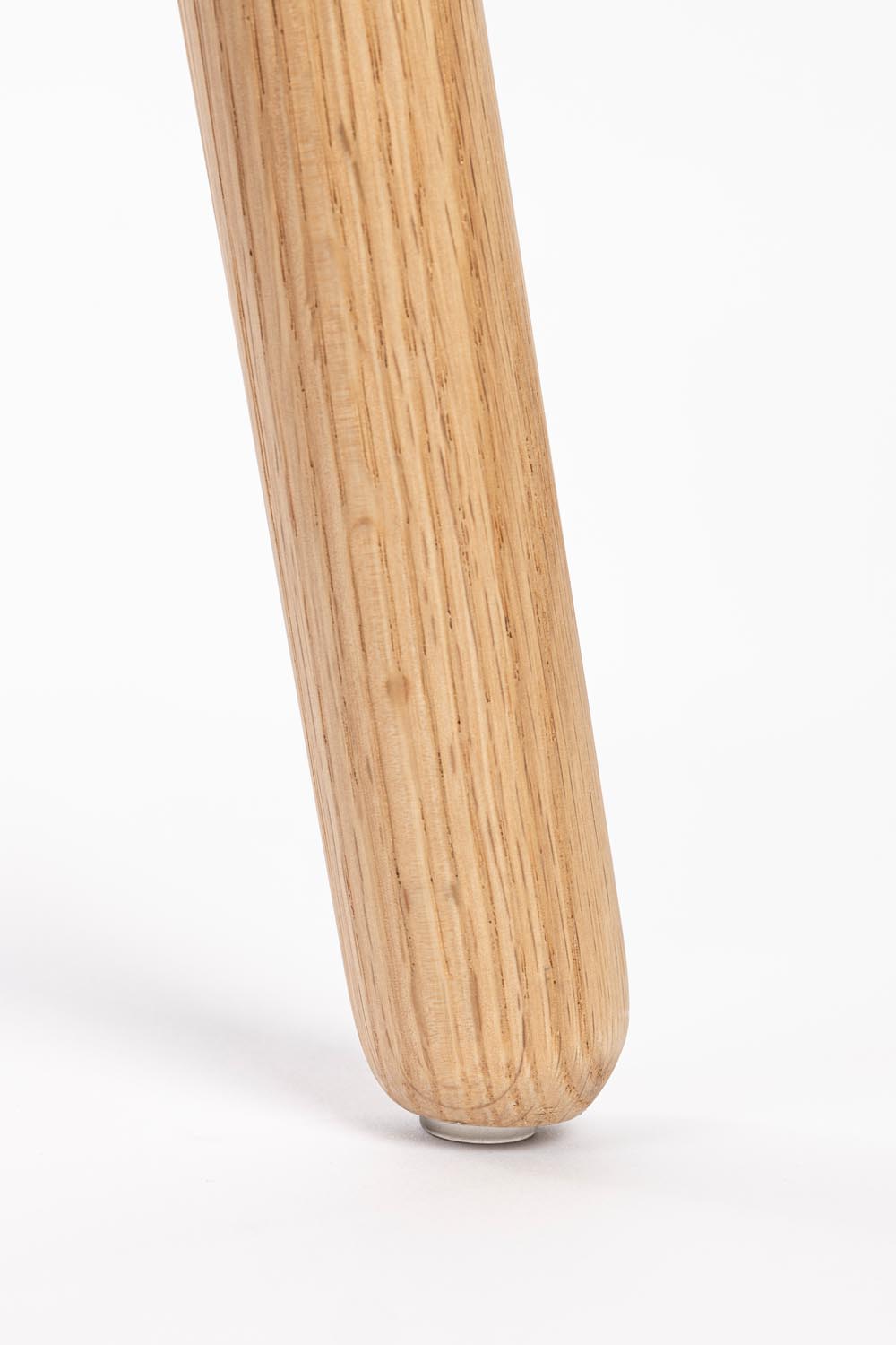 Entdecke den Void Sessel aus Eiche: Nachhaltig, bequem und modern. Ideal für dein Zuhause mit skandinavischem Flair.