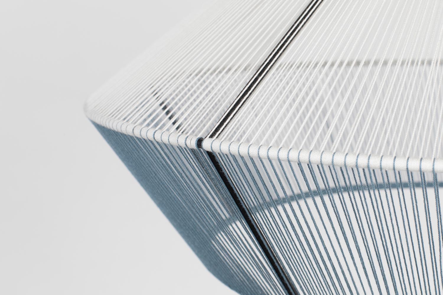 Fee Pendelleuchte: Stilvolle Beleuchtung mit modernem Flair.