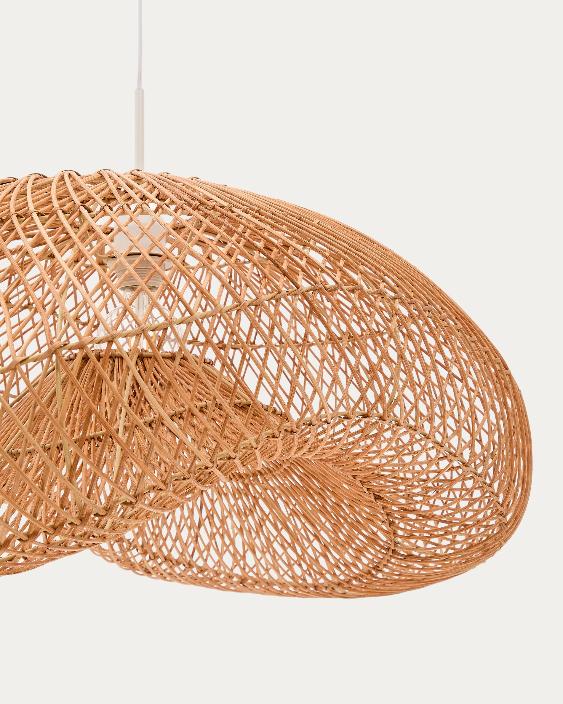 Lampenschirm für Deckenleuchte Isora aus Rattan mit Finish in natürlichem Farbton 80 x 35 cm in Natur präsentiert im Onlineshop von KAQTU Design AG. Lampenschirm ist von Kave Home