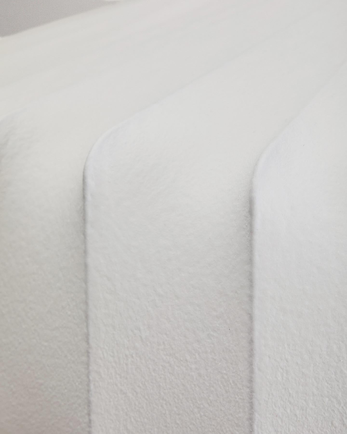 Deckenleuchte Somar aus Synthetikfasern und Stahlstäben, Ø 76 cm in Weiß präsentiert im Onlineshop von KAQTU Design AG. Lampenschirm ist von Kave Home