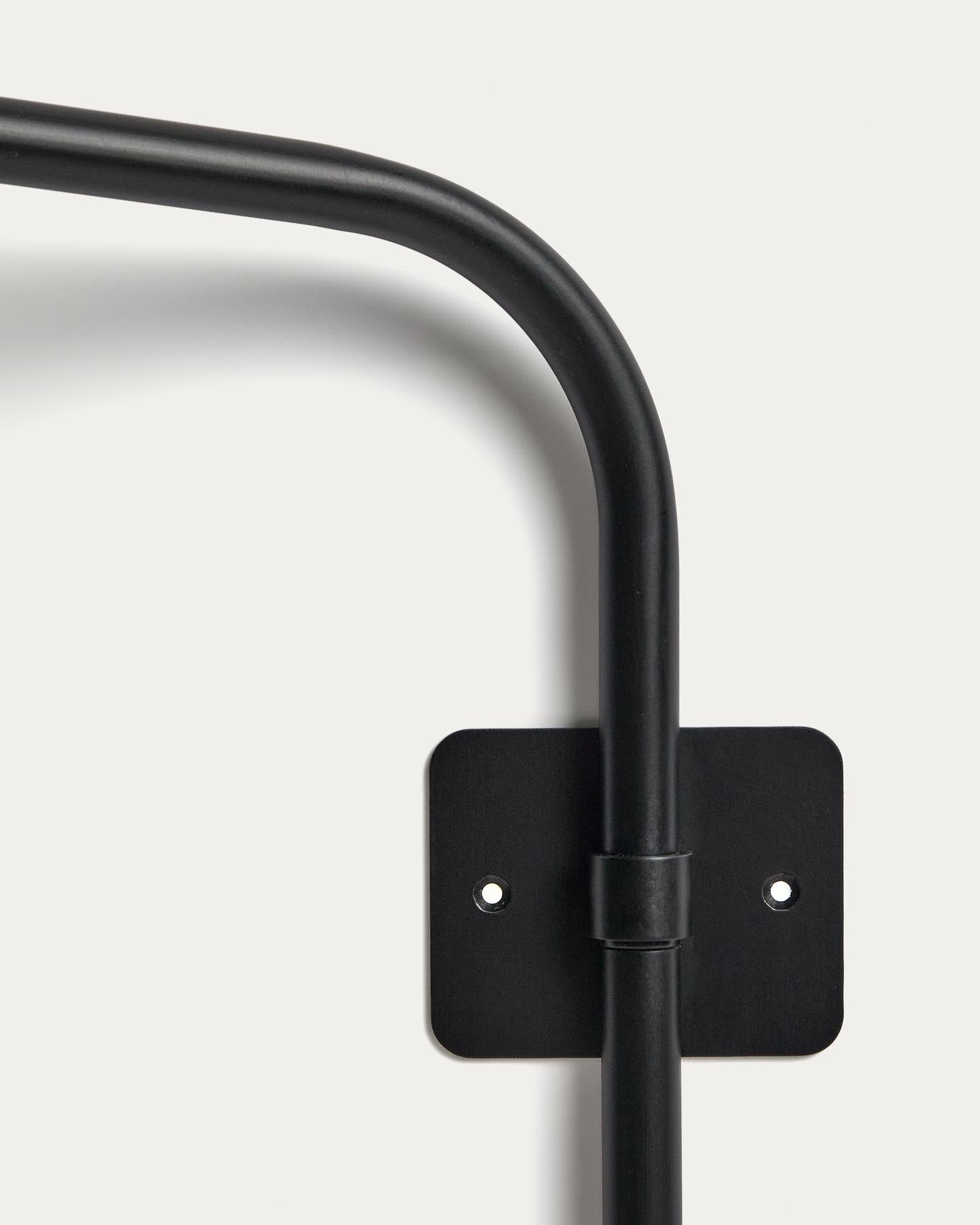 Wandhalterung für tragbare Lampen Nali aus schwarz lackiertem Metall in Schwarz präsentiert im Onlineshop von KAQTU Design AG. Leuchtenzubehör ist von Kave Home
