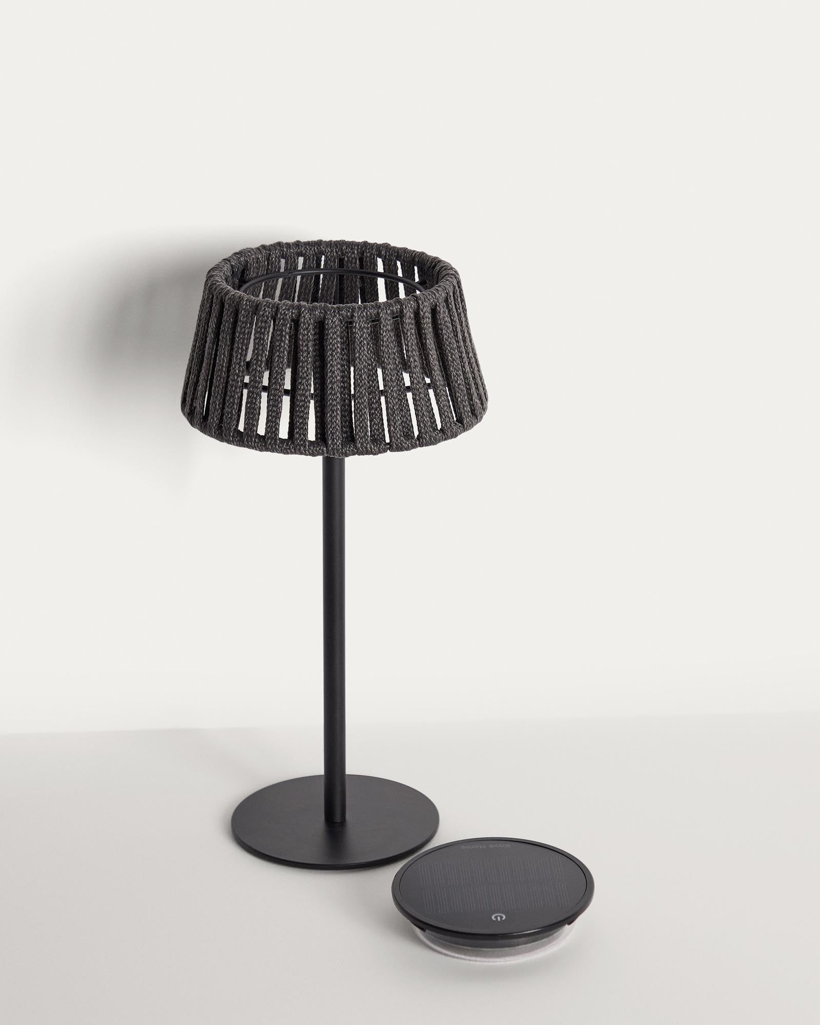 Modernes LED-Modul Sarlan für Solarlampe, Ø 10 cm, in zeitlosem Schwarz, perfekt für gemütliche Abende im Freien.