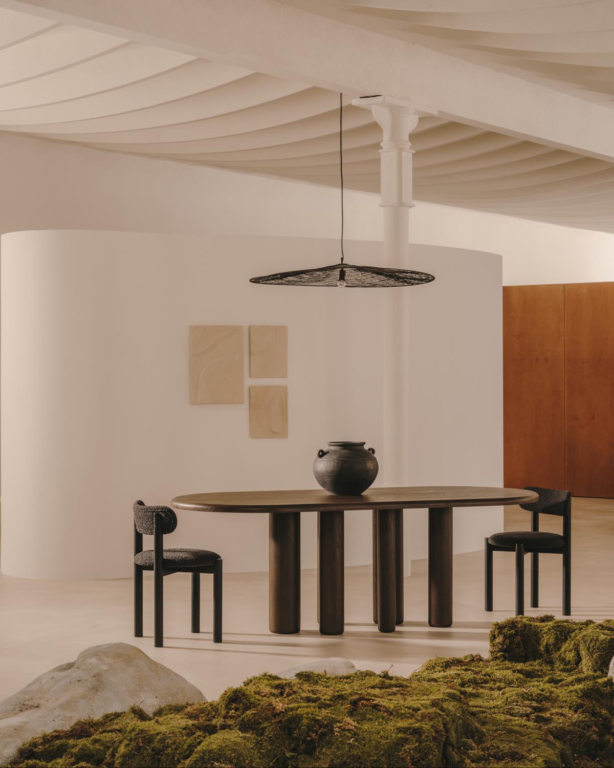 Stilvolle Makai Deckenleuchte, Ø 100 cm, schwarzes Metall-Design.