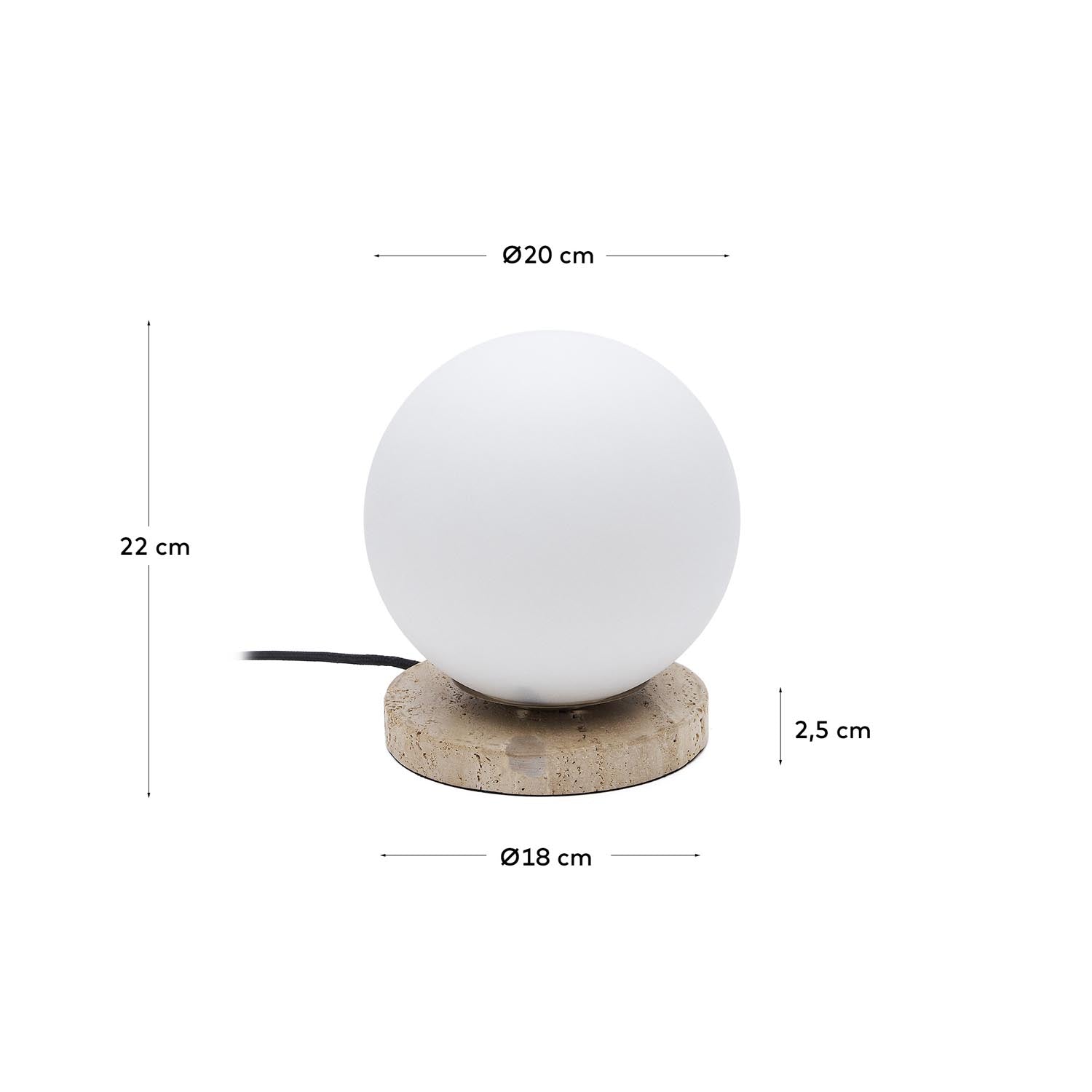 Entdecken Sie die Malachi Tischlampe von Kave Home – eine harmonische Verbindung aus elegantem Milchglas und rustikalem Travertinstein.