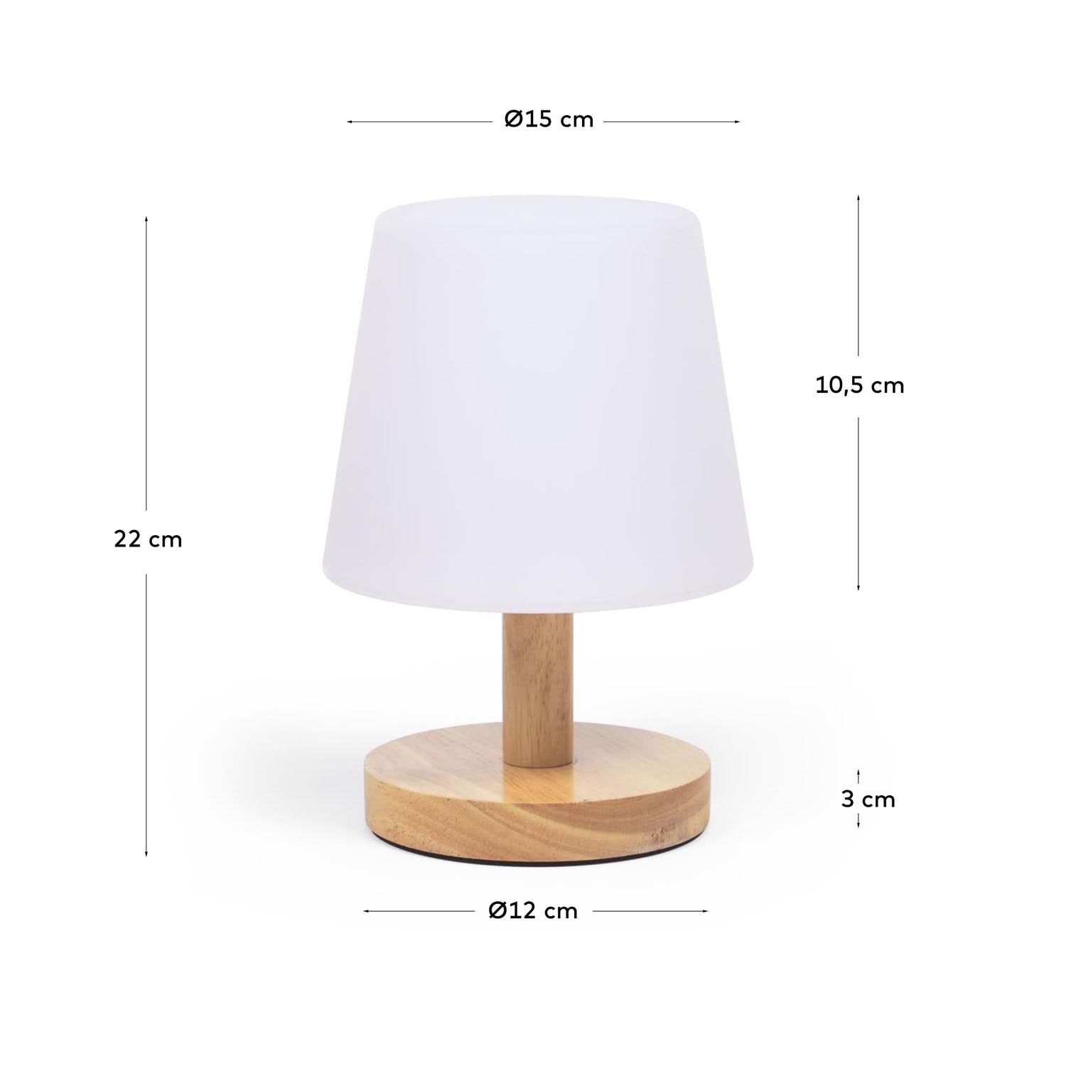 Die Tischlampe Ambar von Kave Home vereint natürliche Materialien und modernes Design, ideal für stimmungsvolle Beleuchtung in jedem Raum.