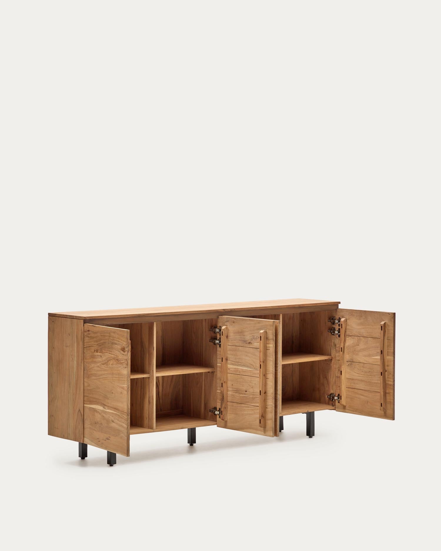 Entdecken Sie das stilvolle 4-türige Sideboard Uxue aus massivem Akazienholz mit gebleichtem Finish – ideal für jeden Wohnstil und perfekten Stauraum.