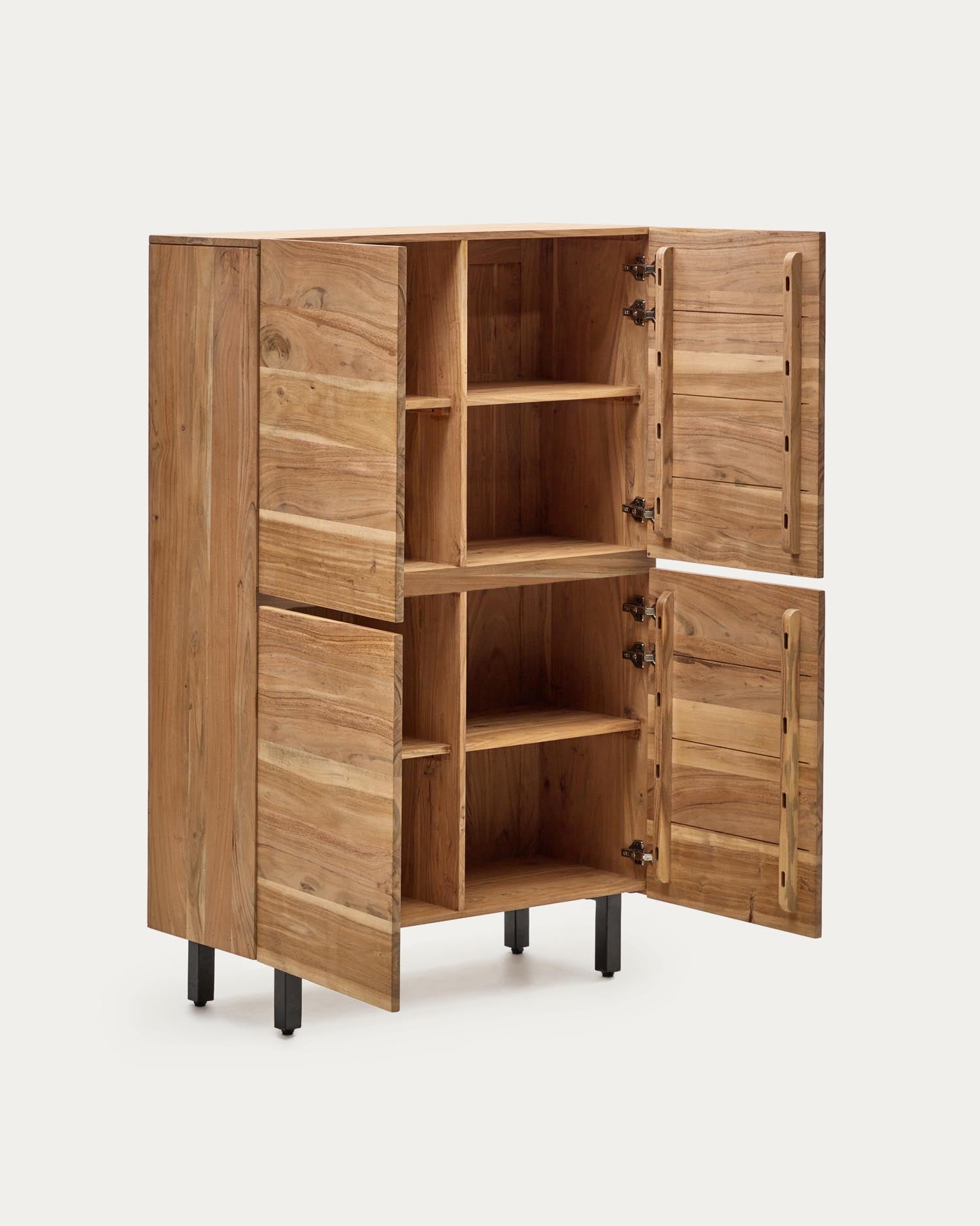 Entdecken Sie das stilvolle 4-türige Highboard Uxue aus massivem Akazienholz mit elegantem gebleichtem Finish und robusten Stahlbeinen – ideal für jeden Raum!