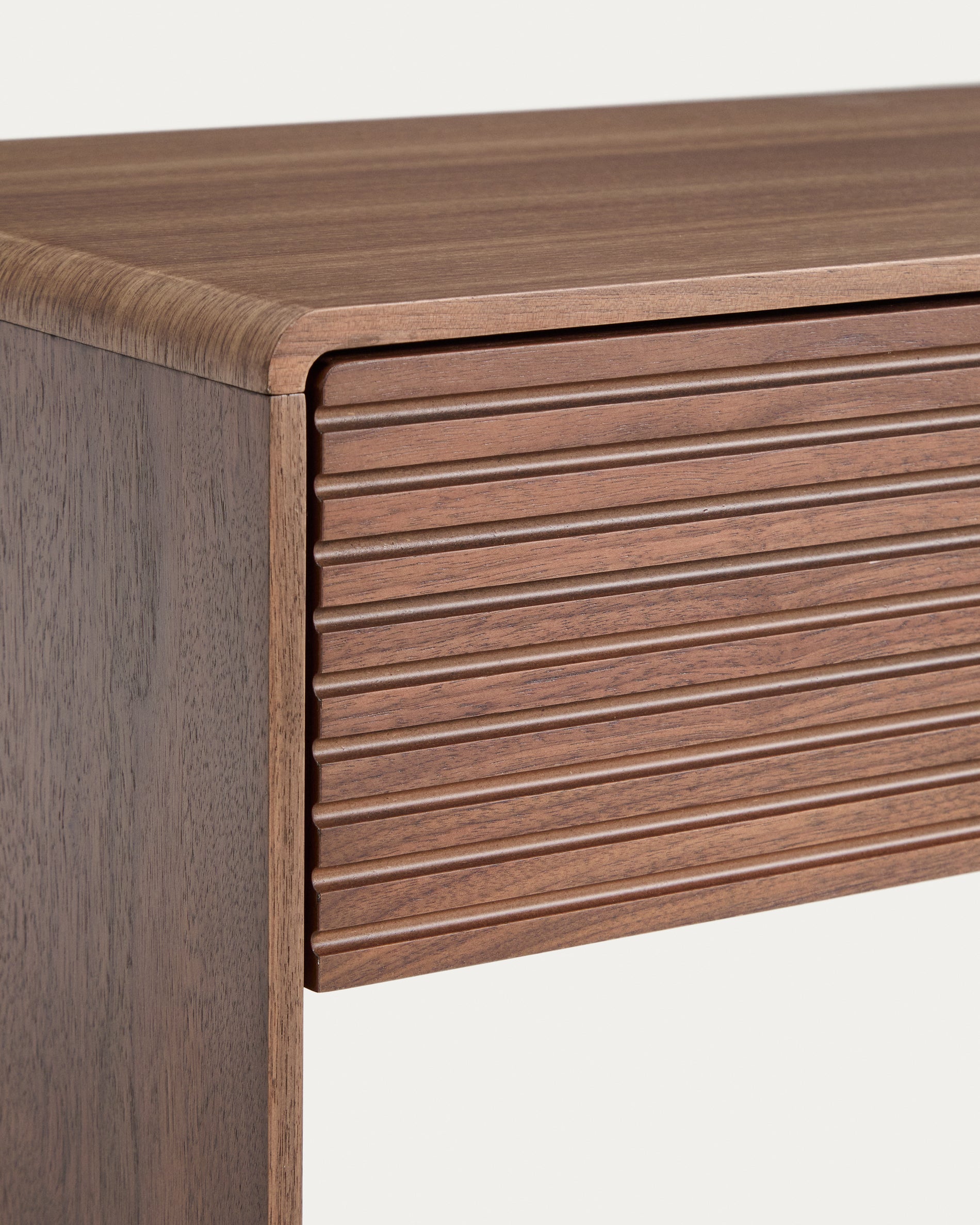 Konsolentisch Norlen in Nussbaumfurnier mit 2 Schubladen und Regalboden, FSC Mix Credit, 120 x 81 cm in Dunkelbraun präsentiert im Onlineshop von KAQTU Design AG. Konsolentisch ist von Kave Home