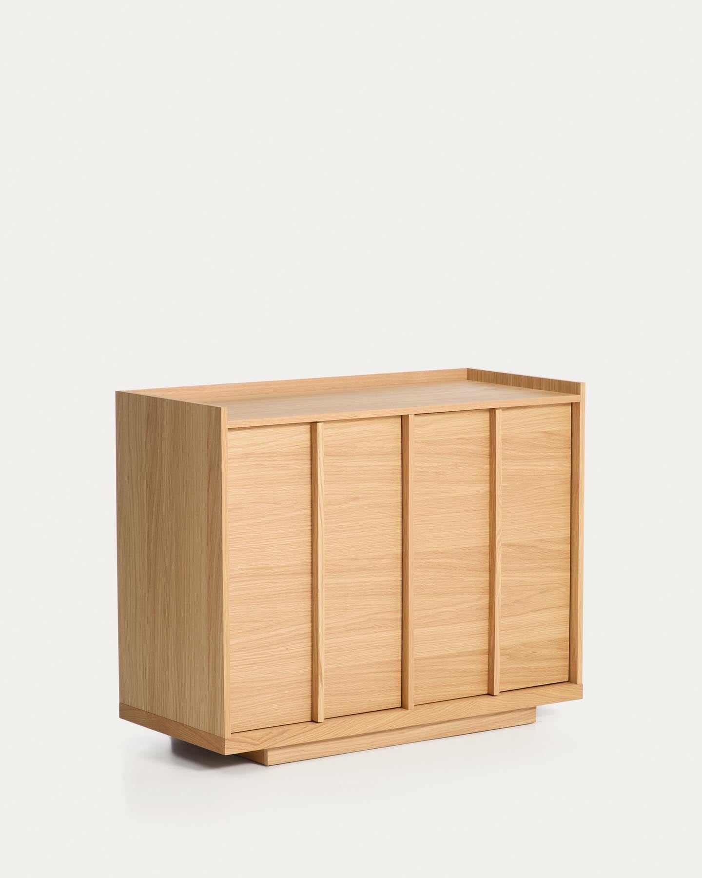 Sideboard Onix aus Eichenfurnier mit Naturton-Finish 100 x 80 cm FSC Mix Credit in Natur präsentiert im Onlineshop von KAQTU Design AG. Sideboard ist von Kave Home