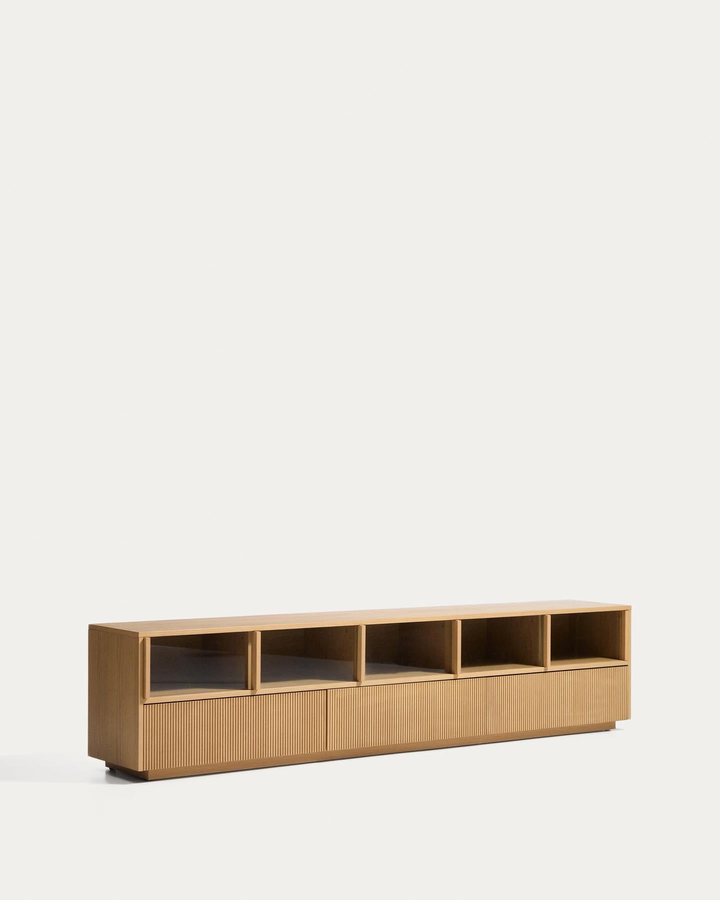 TV-Möbel Helvine mit 5 Türen und 3 Schubladen aus Eichenfurnier und gehärtetem Glas, 245 x 53,5 cm, FSC 100 % in Dunkelbraun präsentiert im Onlineshop von KAQTU Design AG. TV-Möbel ist von Kave Home
