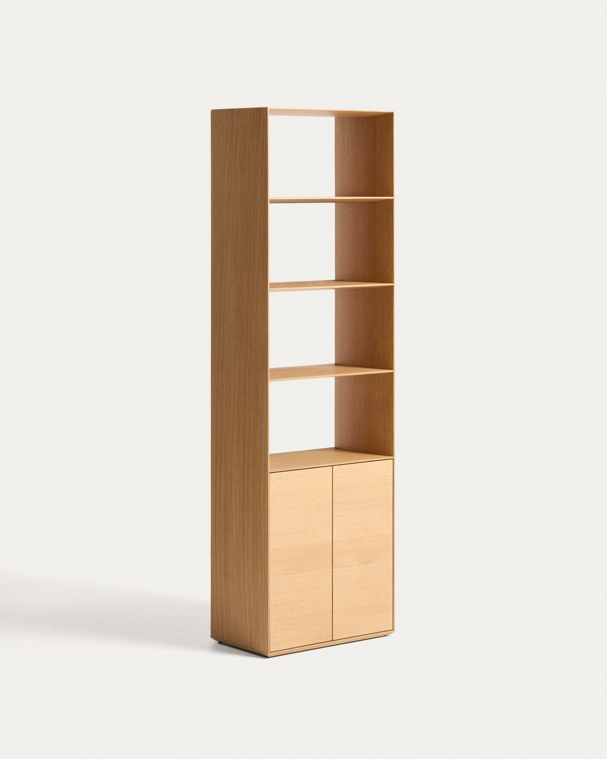 Bücherregal Visala von Kave Home in Hellbraun mit Eichenfurnier, hochformatig