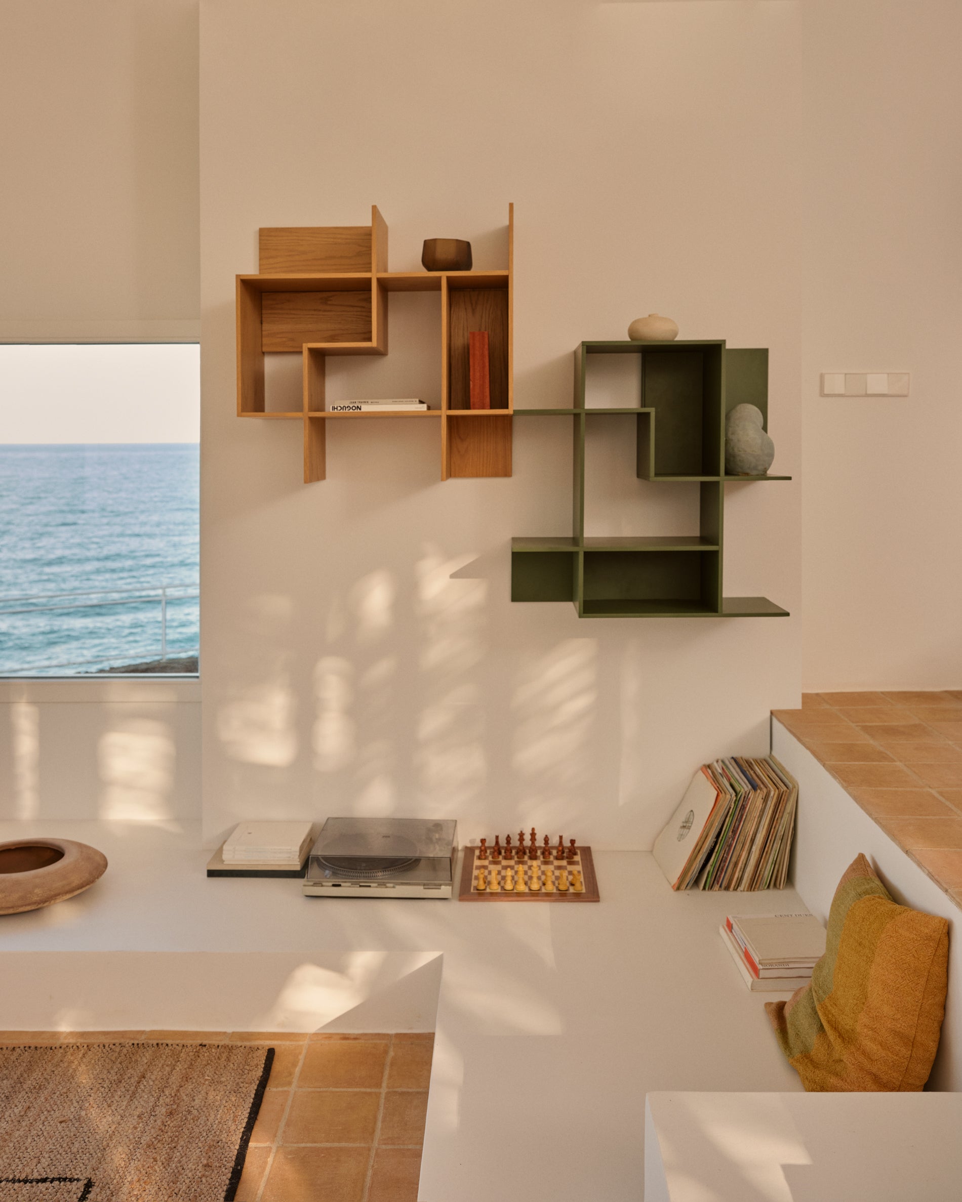 Modularregal Ina aus Eichenfurnier mit Finish in natürlichem Farbton 80 x 80 cm FSC 100% in Natur präsentiert im Onlineshop von KAQTU Design AG. Wandregal ist von Kave Home