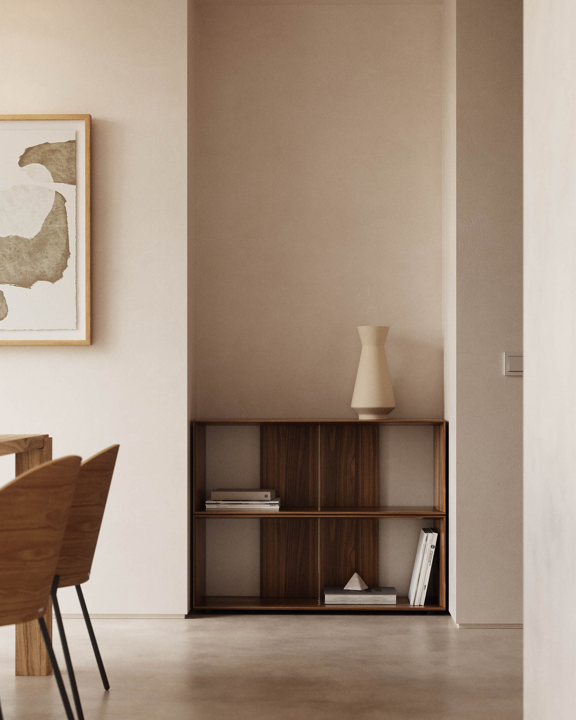 Das Litto Set besteht aus zwei modularen Regalen aus edlem Nussholzfurnier, ideal für stilvolle und flexible Einrichtung.