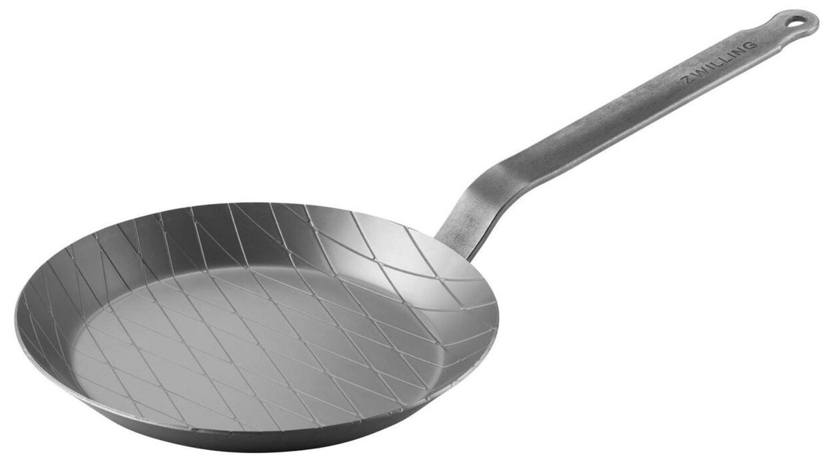 Forge Bratpfanne 24cm in Silber präsentiert im Onlineshop von KAQTU Design AG. Bratpfanne ist von Zwilling Kitchen