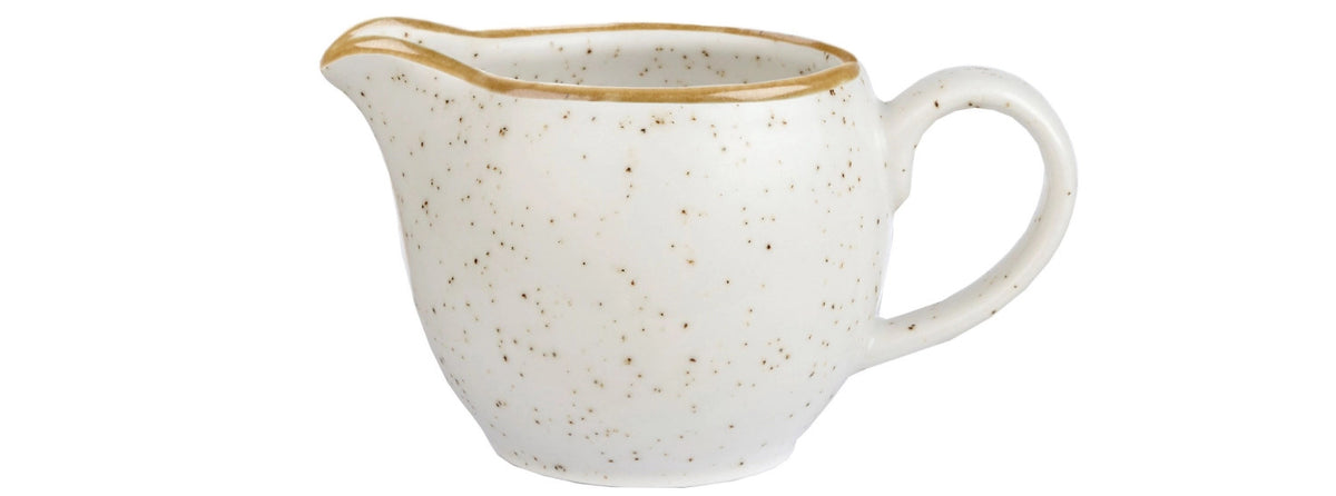 Stonecast Barley White Cremier 11.7cl in Weiss präsentiert im Onlineshop von KAQTU Design AG. Geschirr ist von Churchill