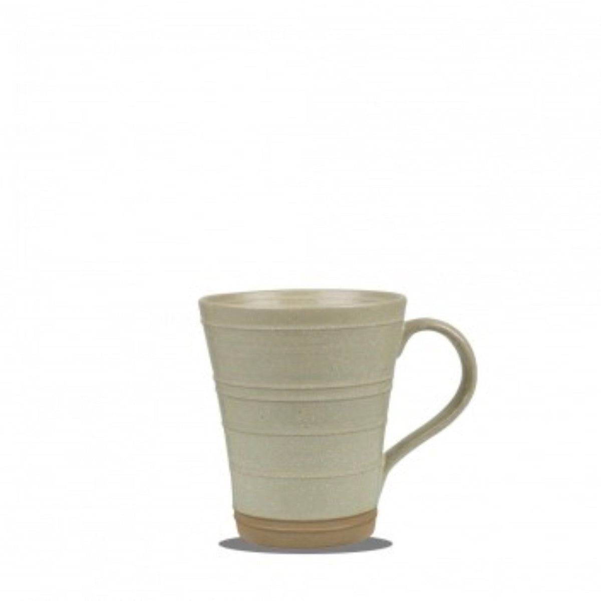 Grüner Igneous Becher von Churchill aus Keramik/Porzellan/Steinzeug mit geprägtem Design und rustikalem Rand, Grösse D13cm x H11cm, 34cl Fassungsvermögen.