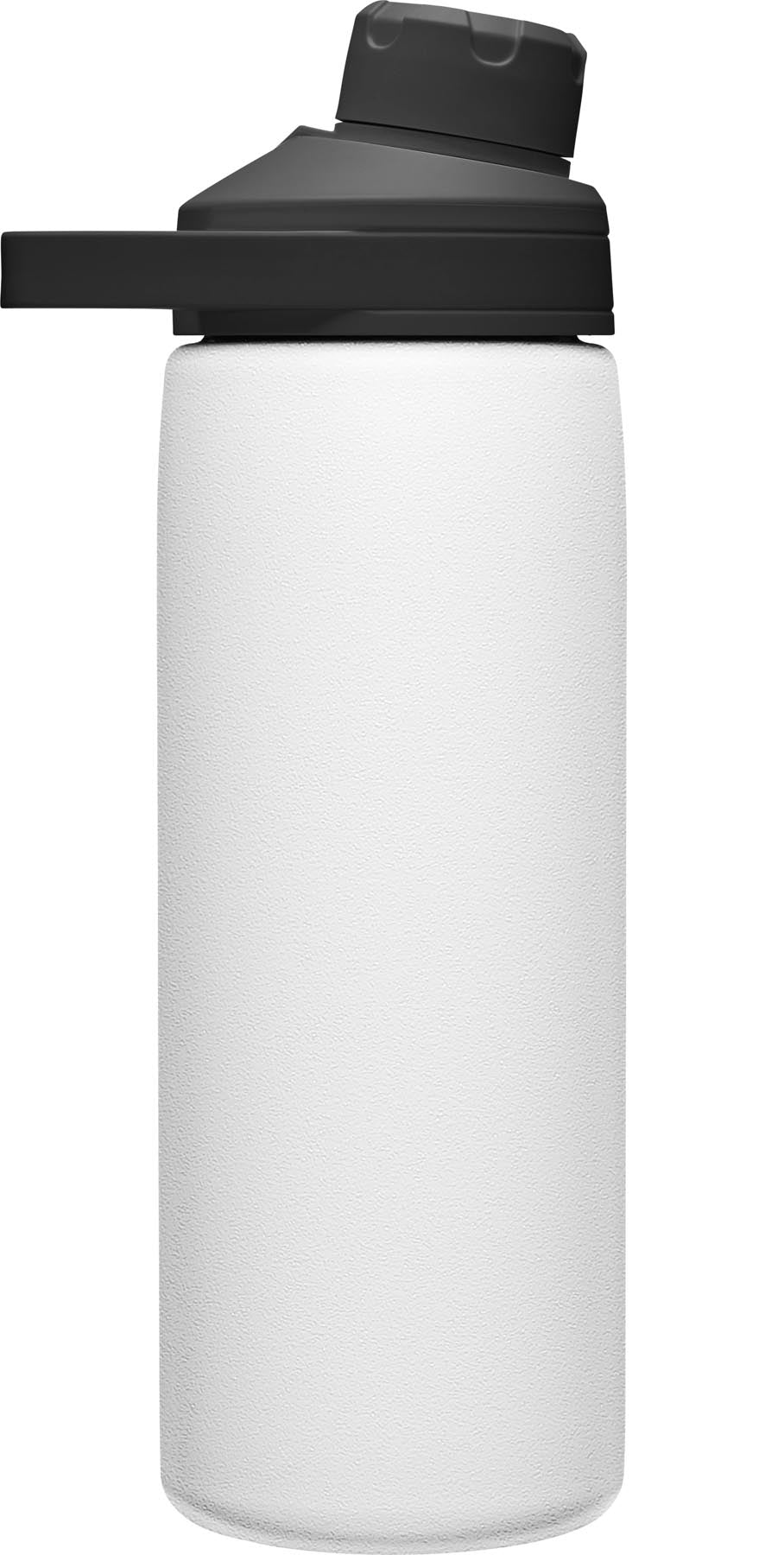 Stylische Camelbak Chute Mag V.I. 0.6l Trinkflasche in Weiß, perfekt für aktive Lebensstile. Mit innovativem Magnetverschluss für müheloses Trinken.