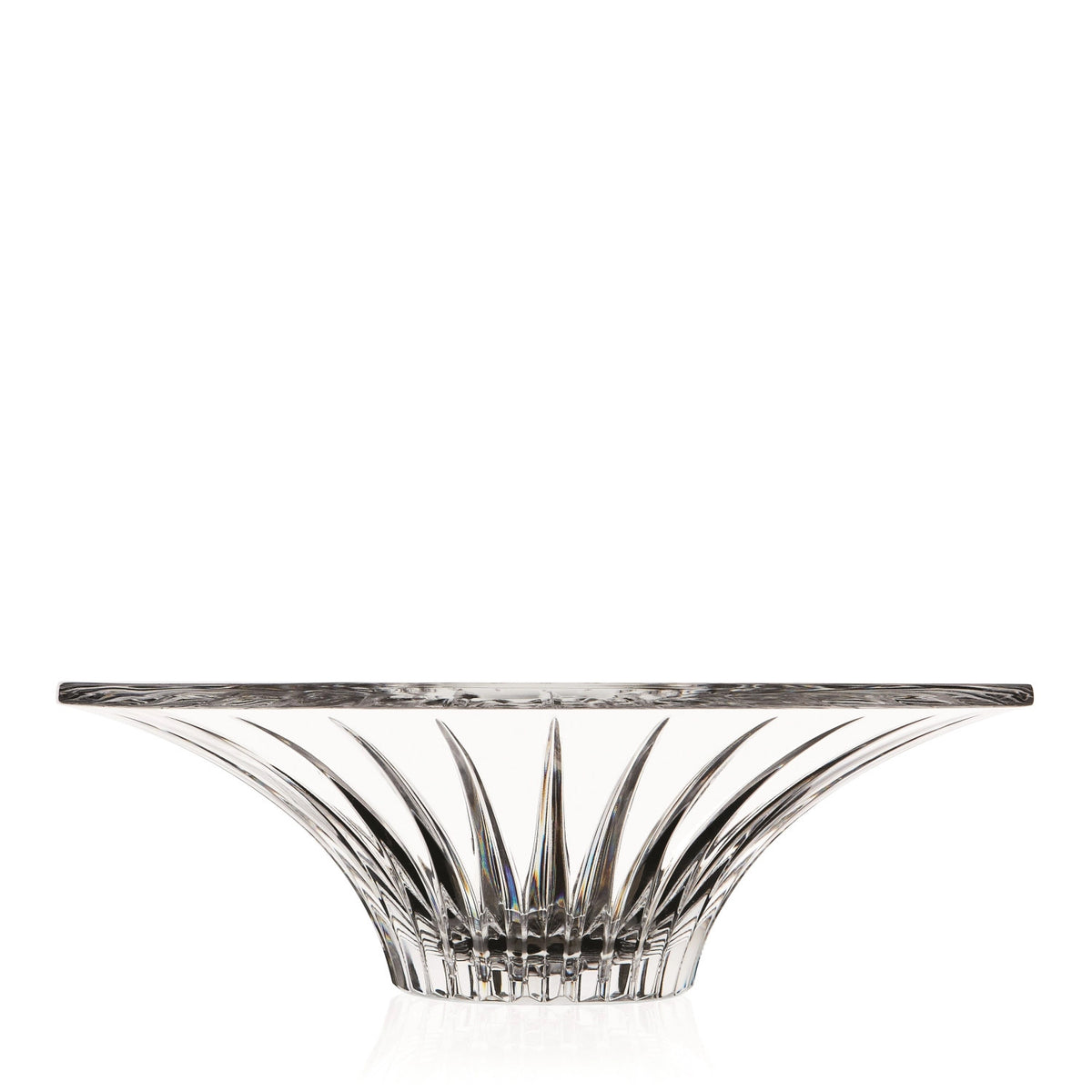 Transparente Glasschale der Timeless Serie von RCR, rund, Durchmesser 32 cm, Höhe 10.2 cm, auf hellem Hintergrund freigestellt.