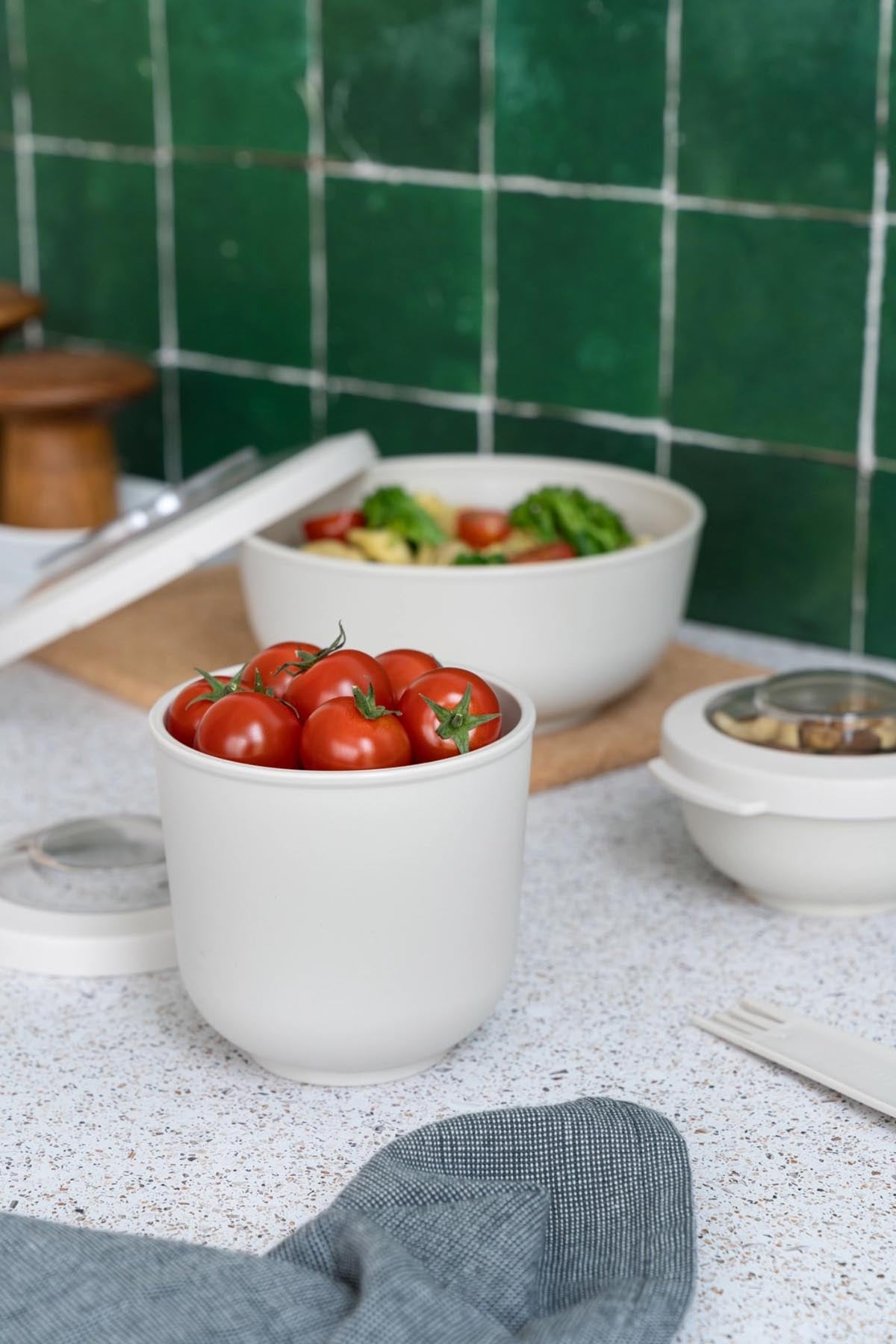 Stilvolle beige Lunch Schüssel von Amuse Life, 500ml, Ø104x86mm, ideal für die Mitnahme von Snacks und kleinen Gerichten.