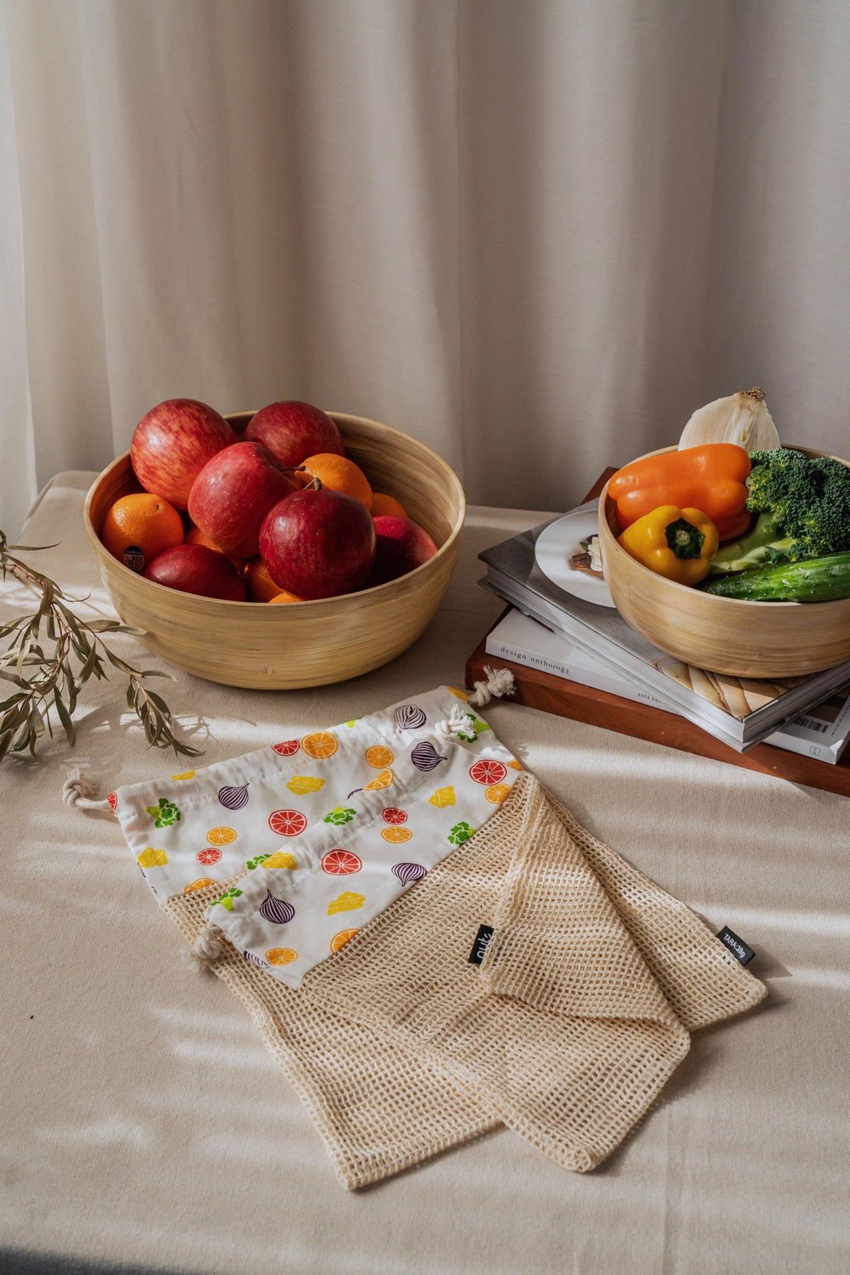 2er Set Früchte- und Gemüsenetz Obst u. Gemüse S in Mehrfarbig präsentiert im Onlineshop von KAQTU Design AG. Küchenhelfer ist von Nuts Innovations