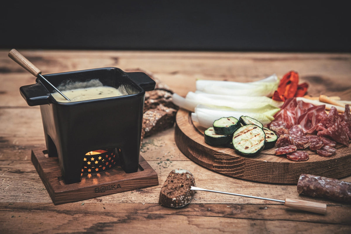 Tapas Fondue Nero L 400ml in Schwarz präsentiert im Onlineshop von KAQTU Design AG. Fondue/Raclette ist von Boska