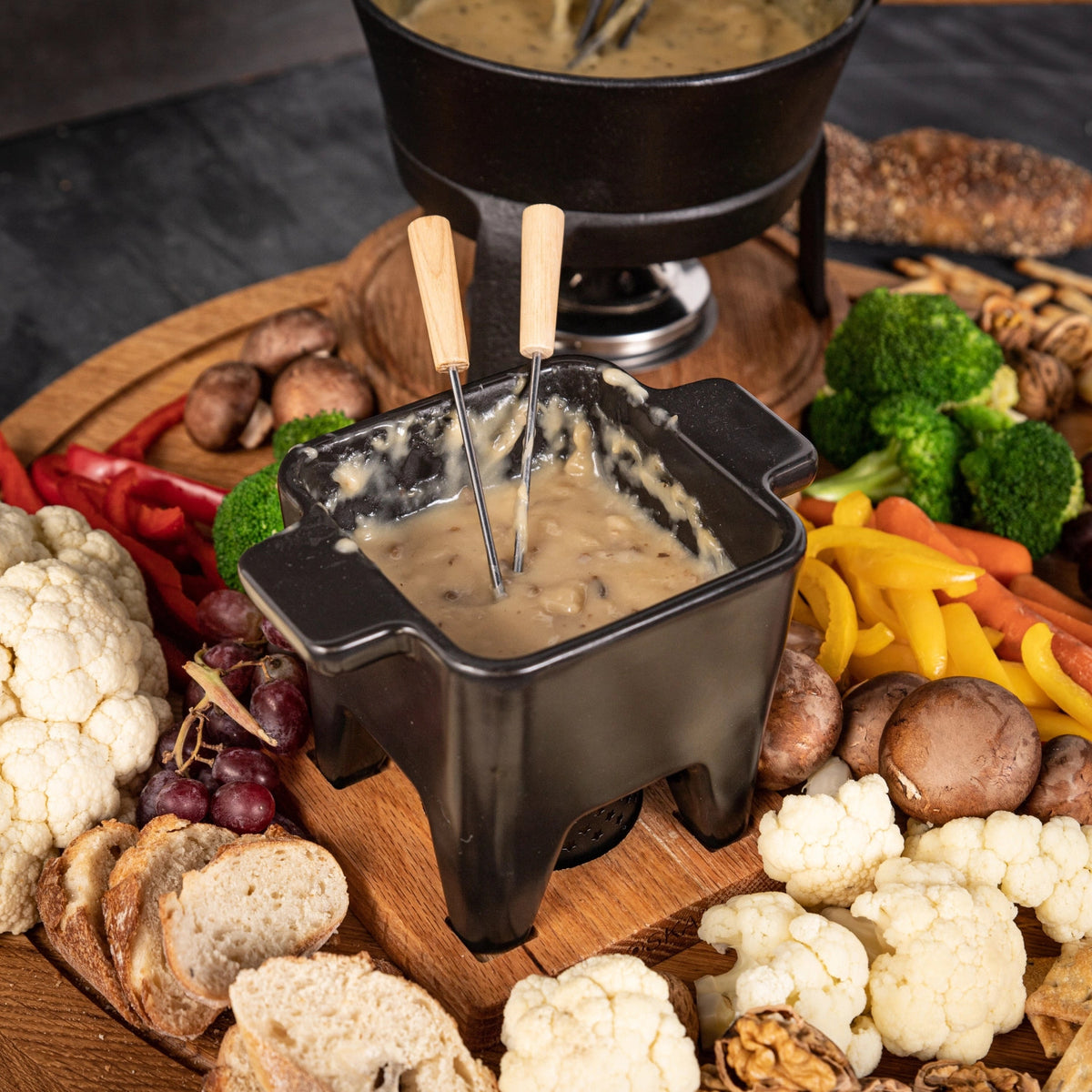 Tapas Fondue Nero L 400ml in Schwarz präsentiert im Onlineshop von KAQTU Design AG. Fondue/Raclette ist von Boska