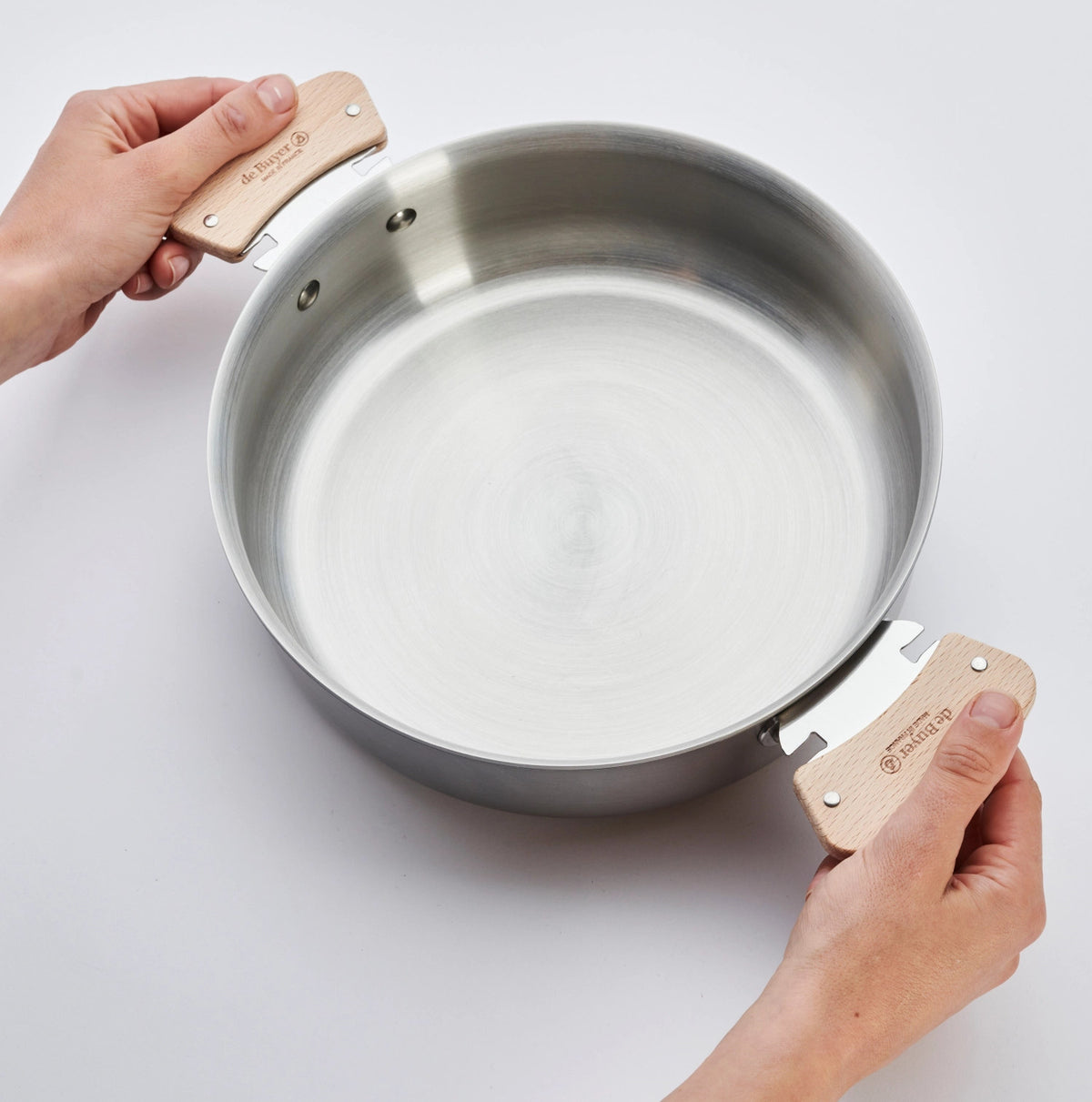 2er Set Alchimy Loqy Griff abnehmbar aus Buchenholz in Braun präsentiert im Onlineshop von KAQTU Design AG. Kochbesteck ist von de Buyer
