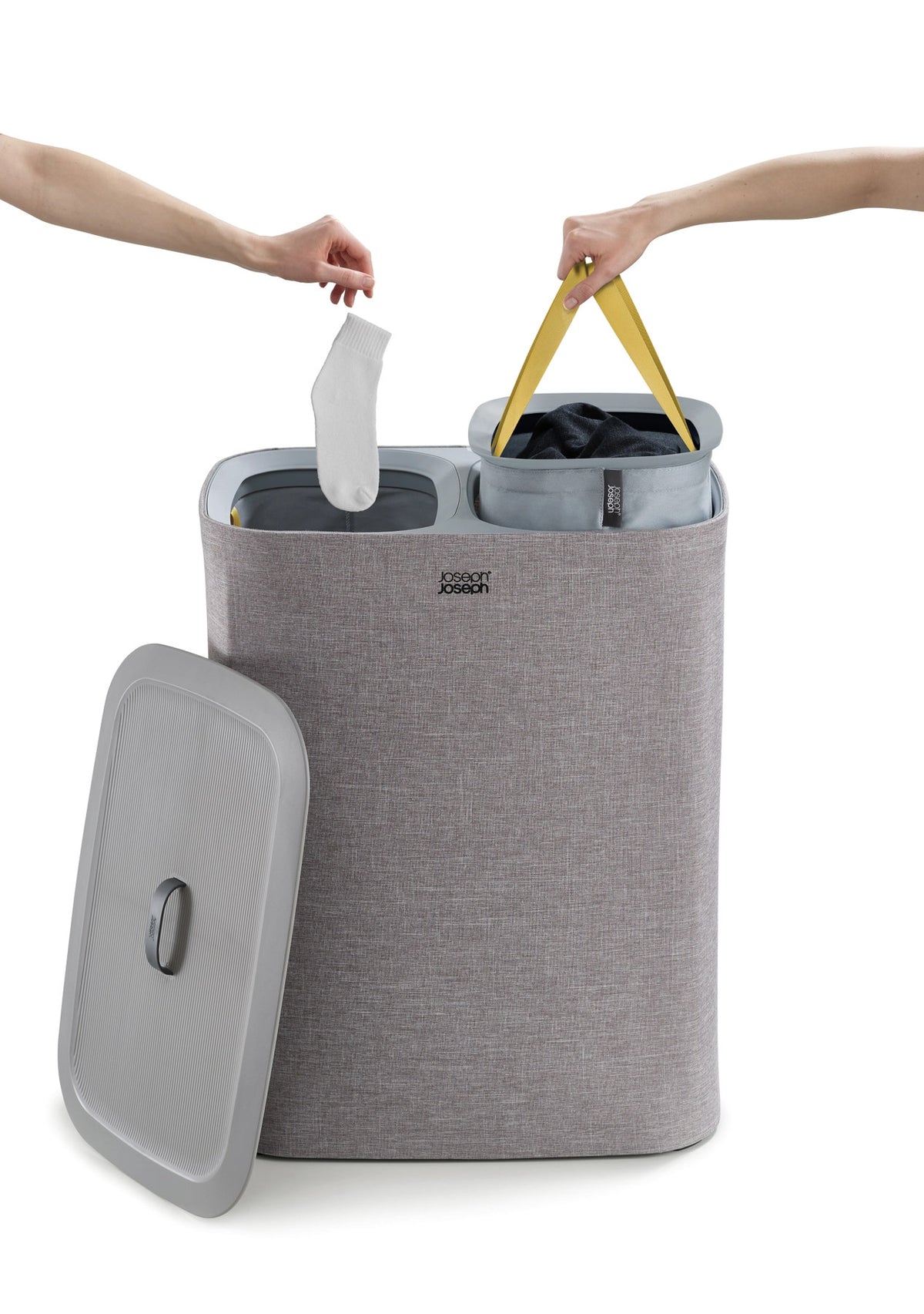 Tota 90-Liter-Wäschetrennkorb – Grau in Grau präsentiert im Onlineshop von KAQTU Design AG. Wäschekorb ist von Joseph Joseph