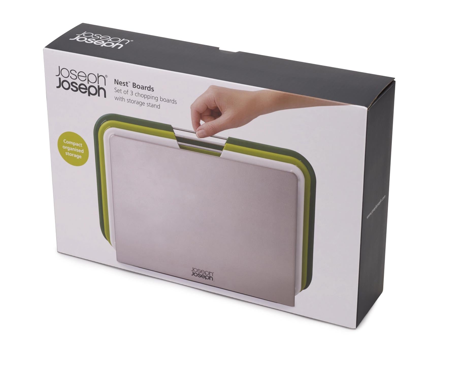 Kleines, grünes Schneidebrett aus der innovativen Nest-Serie von Joseph Joseph, ideal für platzsparendes Arbeiten in der Küche.