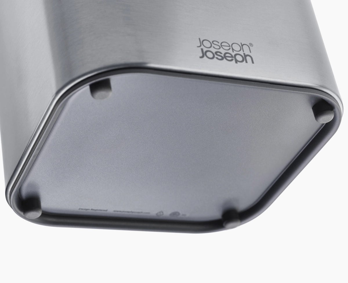 Surface Edelstahl Utensilienbehälter in Silber präsentiert im Onlineshop von KAQTU Design AG. Aufbewahrungsbehälter ist von Joseph Joseph