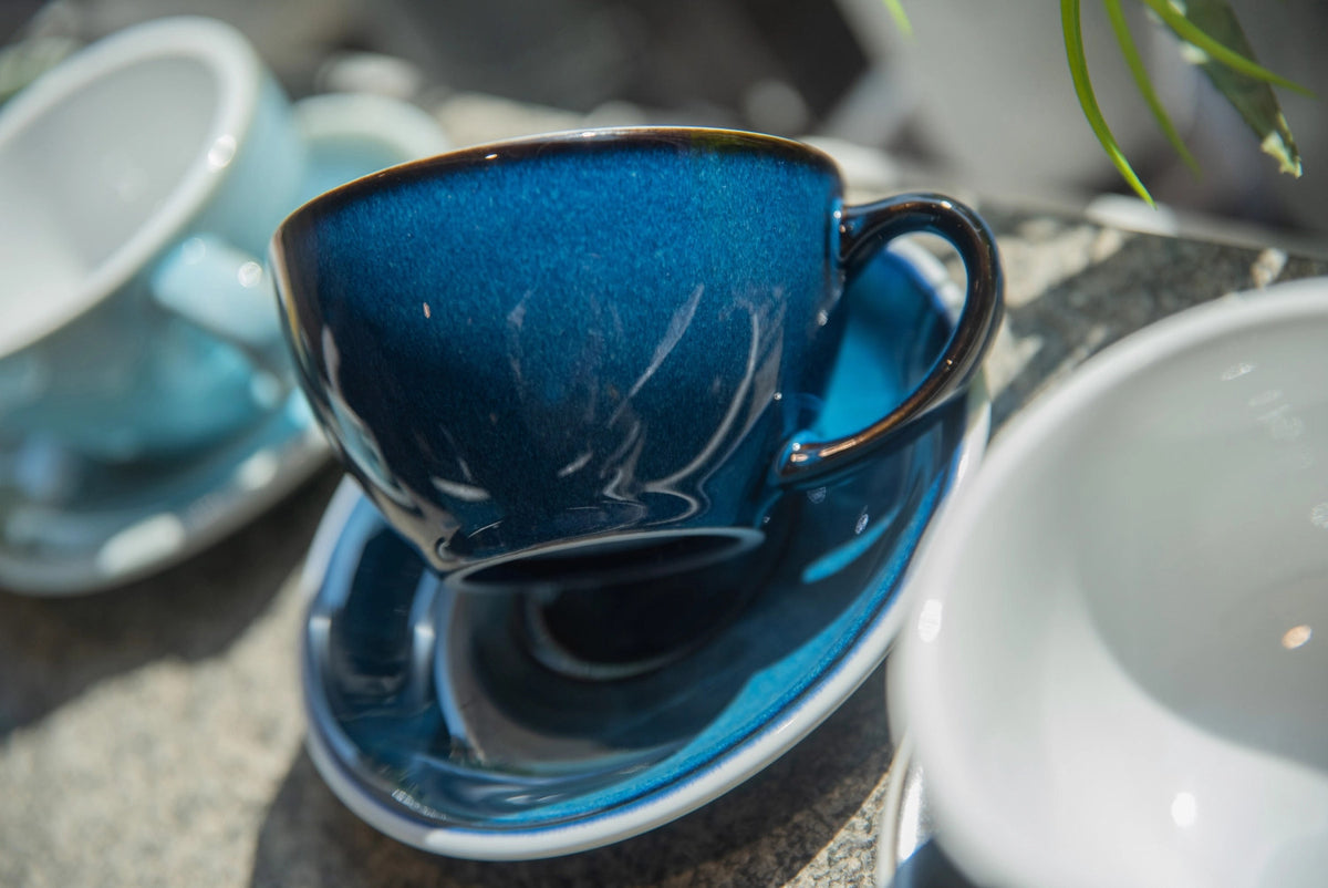 Egg Espresso Tasse 80ml in Nachthimmel präsentiert im Onlineshop von KAQTU Design AG. Espressotassen ist von Loveramics