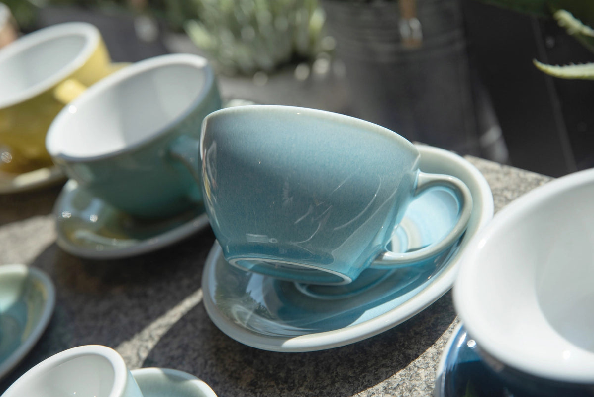 Egg Untertassen für Espresso bis Café Latte in Eisblau präsentiert im Onlineshop von KAQTU Design AG. Untertassen ist von Loveramics
