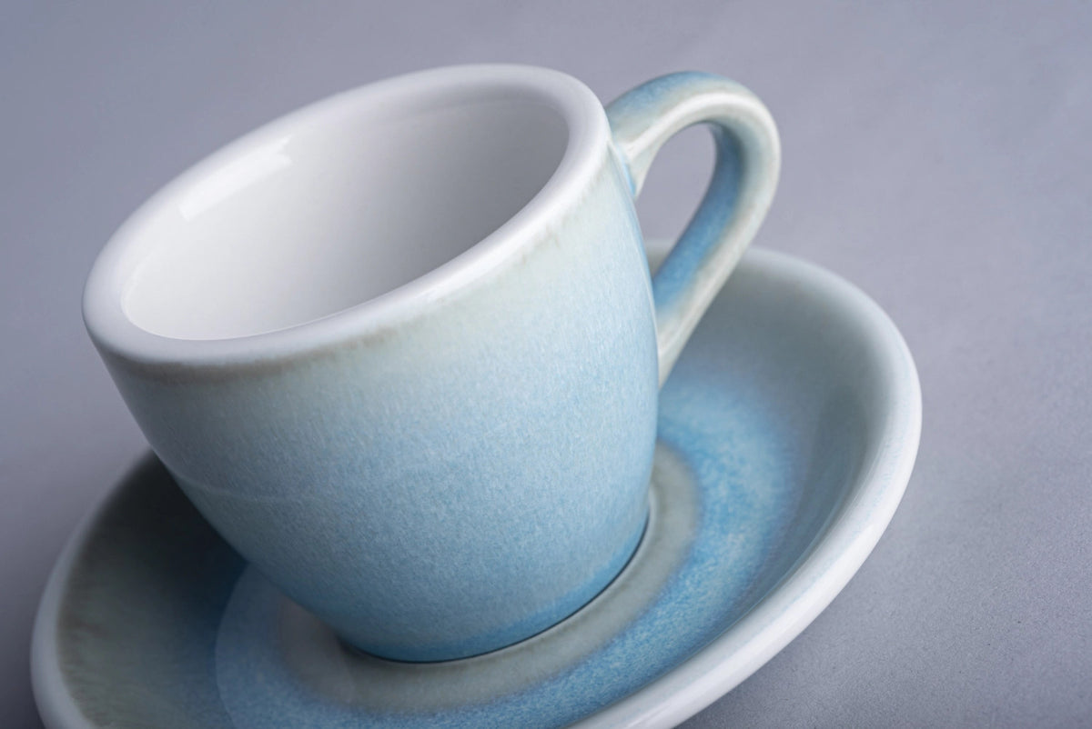 Egg Untertassen für Espresso bis Café Latte in Eisblau präsentiert im Onlineshop von KAQTU Design AG. Untertassen ist von Loveramics