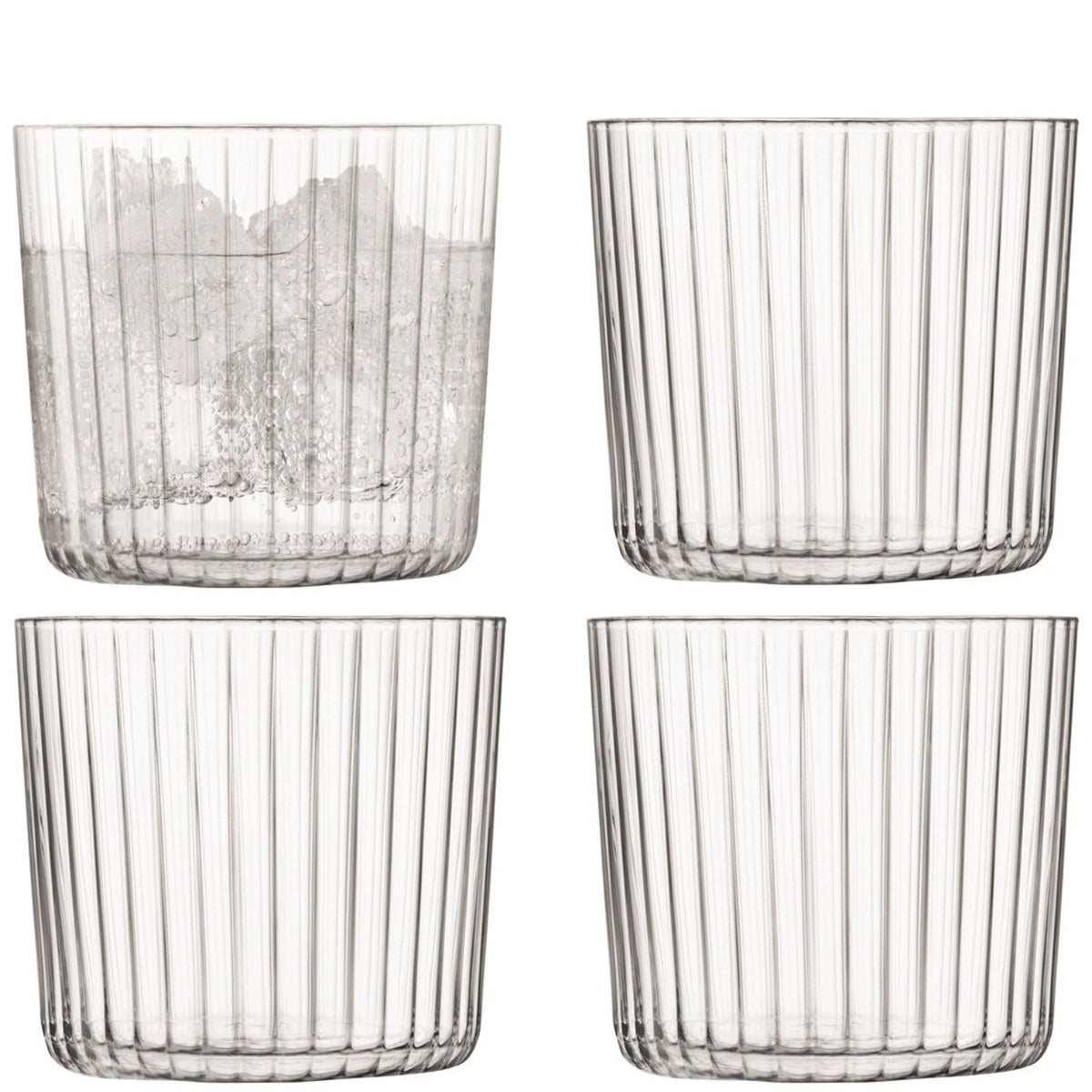 4er Set Gio Line Becher 310ml von LSA aus transparentem Glas, niedrige Form mit linearer Struktur, Durchmesser 8cm, Höhe 7.3cm, stapelbar.