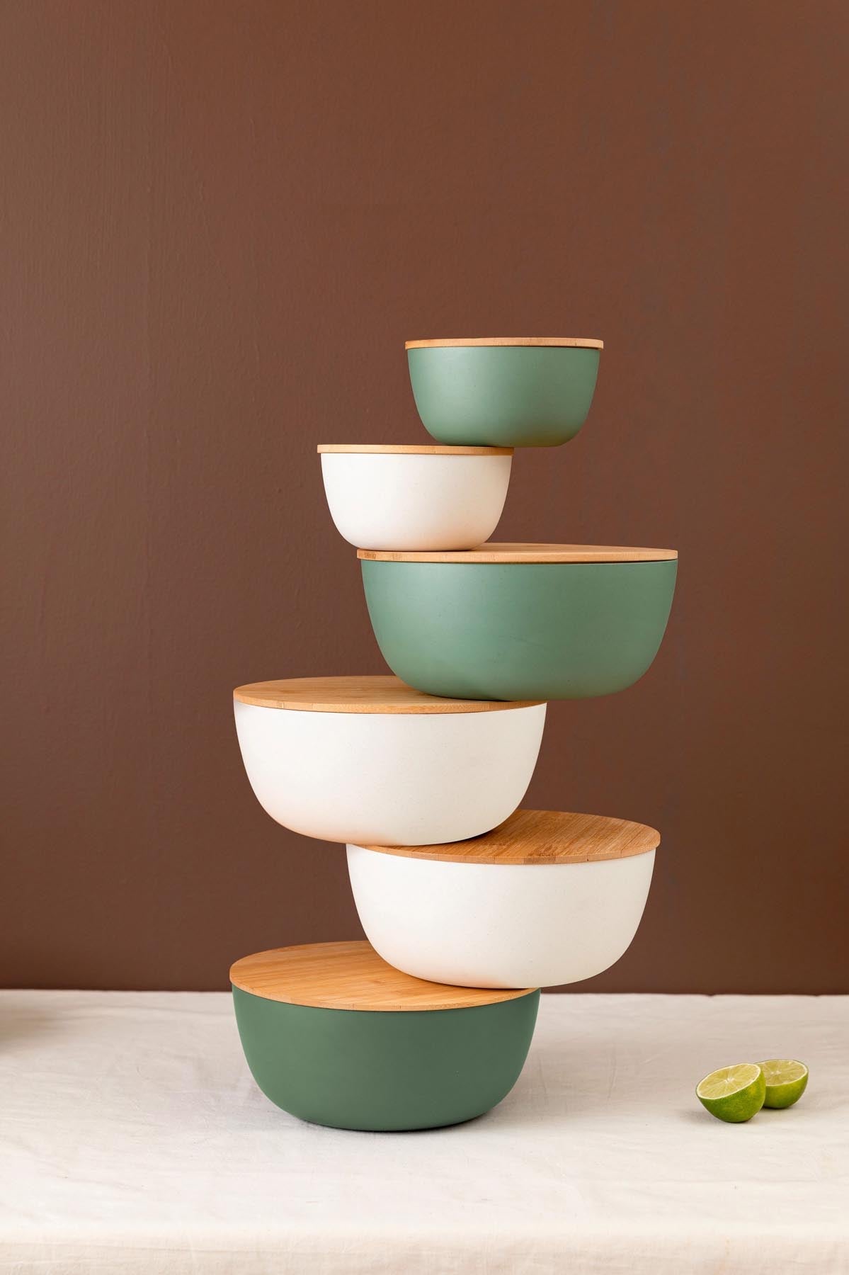 4-tlg. Set Salatschüsseln D14,19,23.5,28cm, cream, grün in Grün präsentiert im Onlineshop von KAQTU Design AG. Salatschüssel ist von Pebbly
